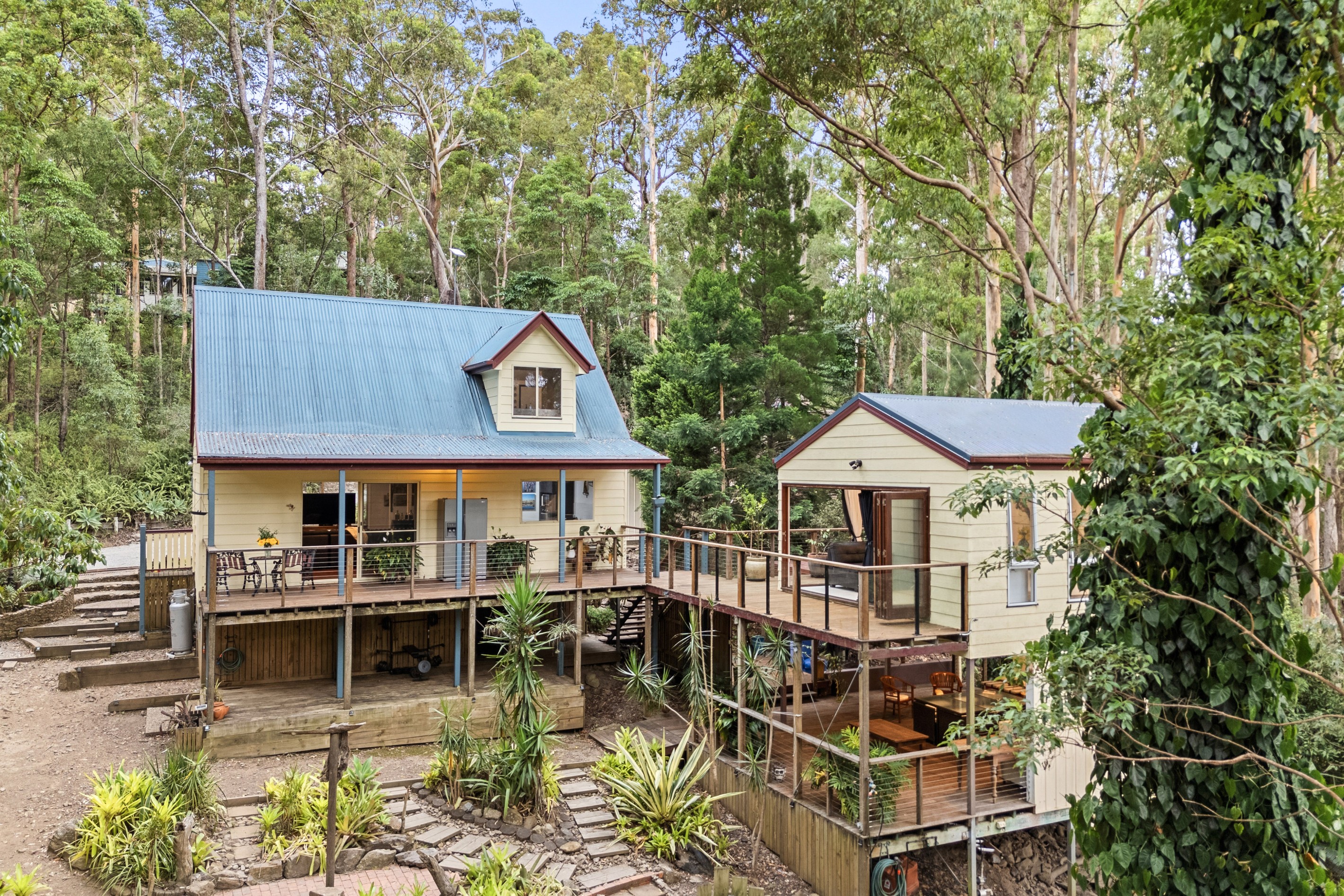 56 Waters Road, Bonogin, QLD 4213