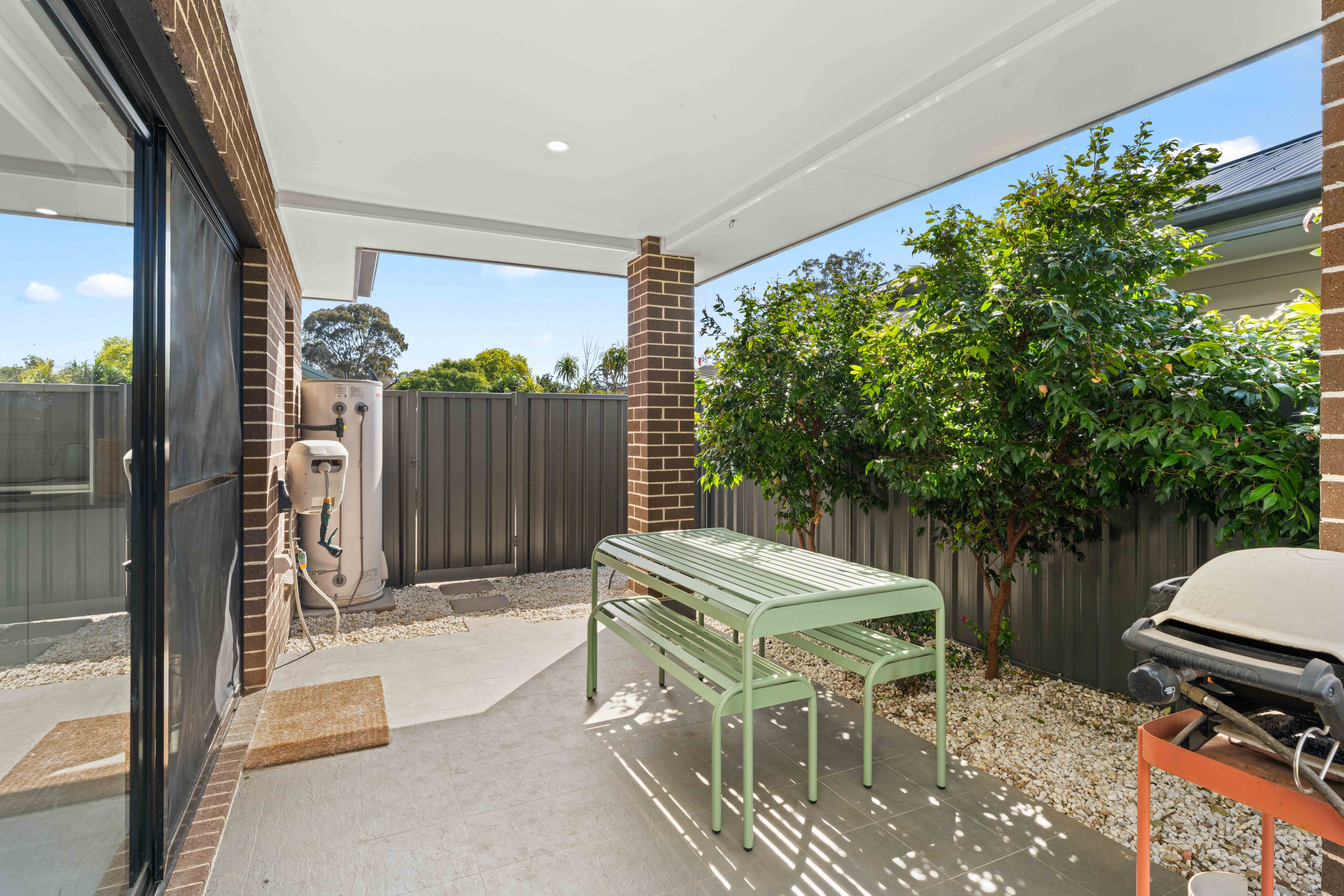 2/54a Hillcrest Avenue — photo 18 of 22