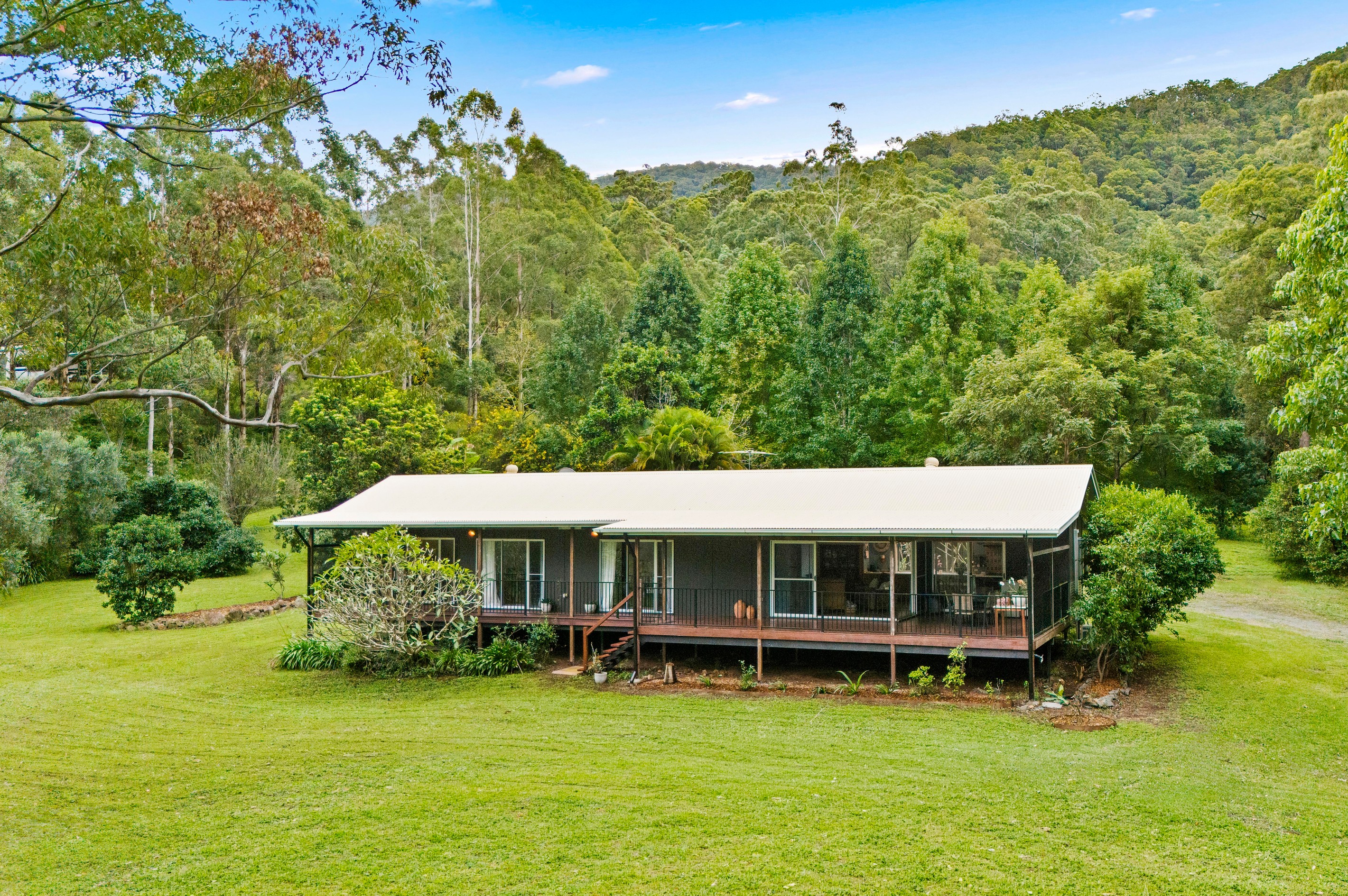 1 Bellbird Court, Cedar Creek, QLD 4520