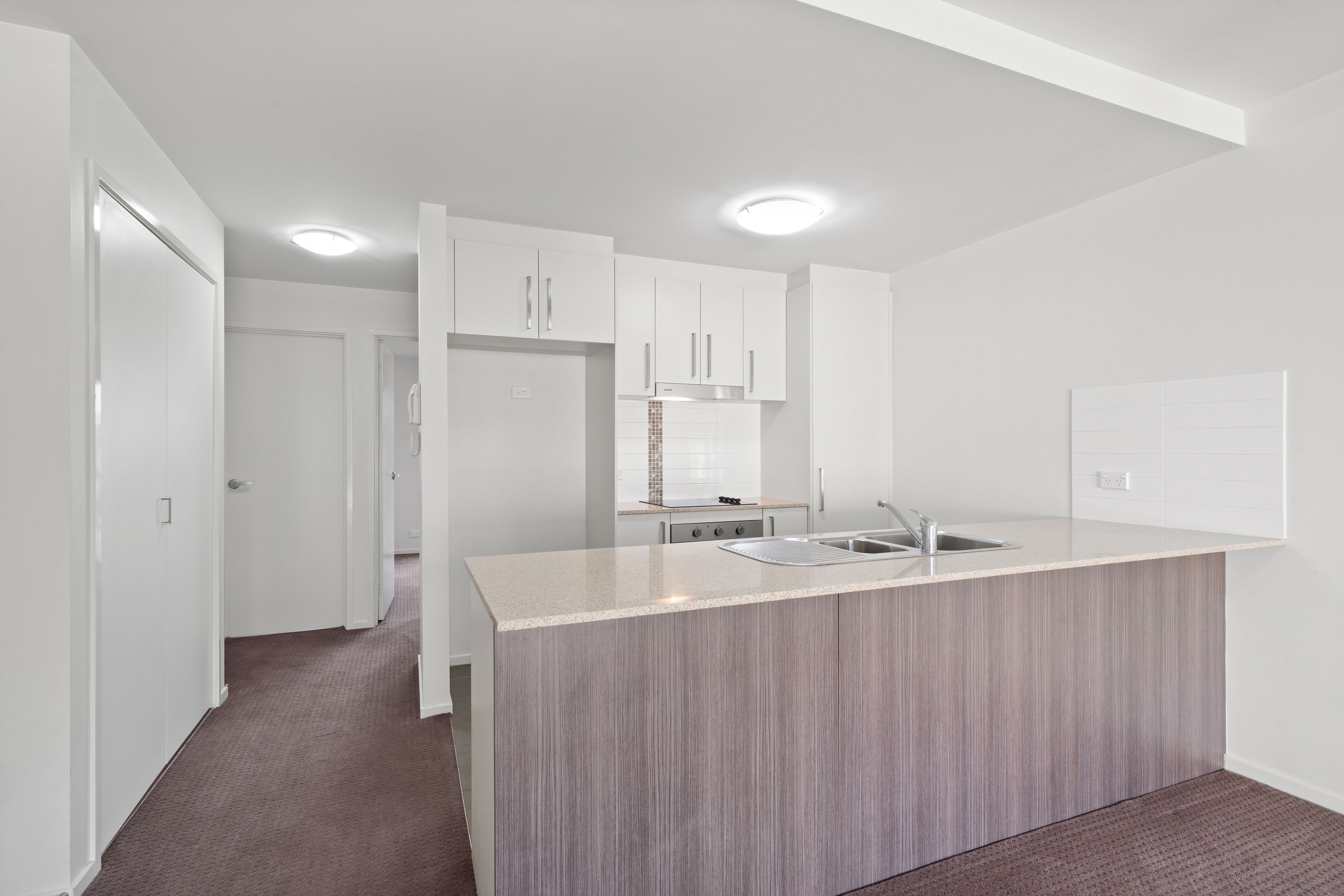 22/311 Flemington Road — photo 4 of 11