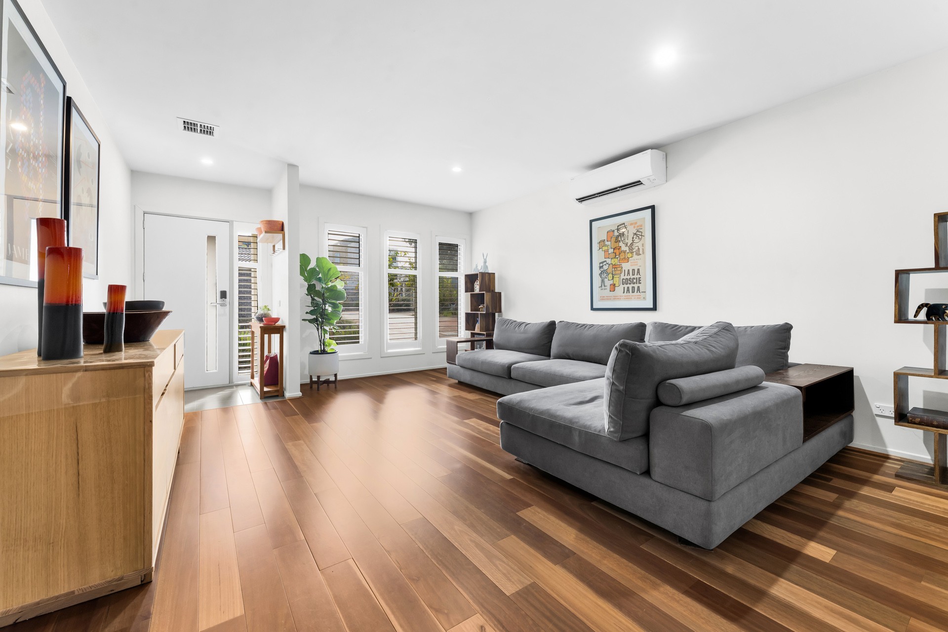 10 Flora Lane, Carrum Downs, VIC 3201