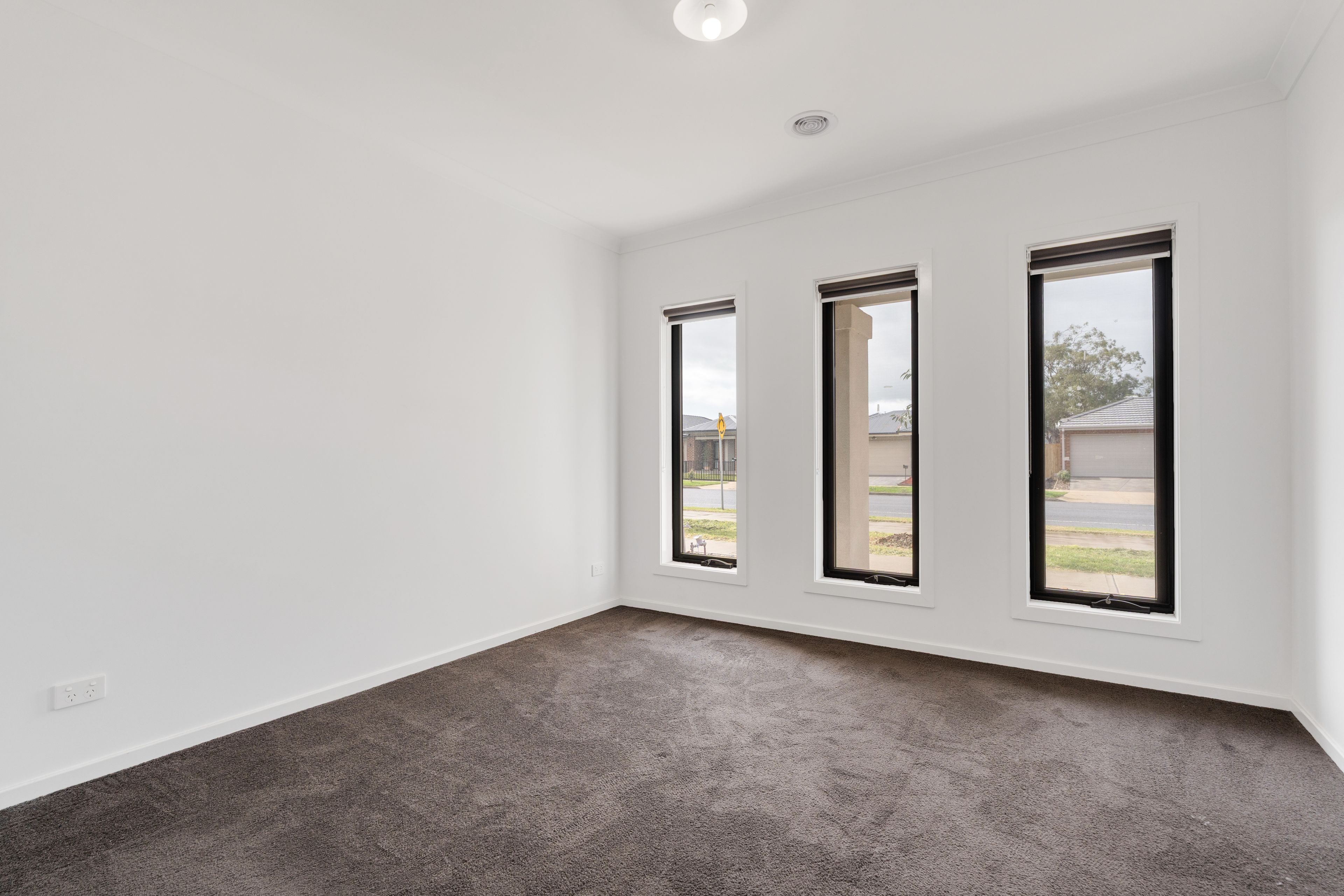 31 Monakeeba Boulevard — photo 4 of 19