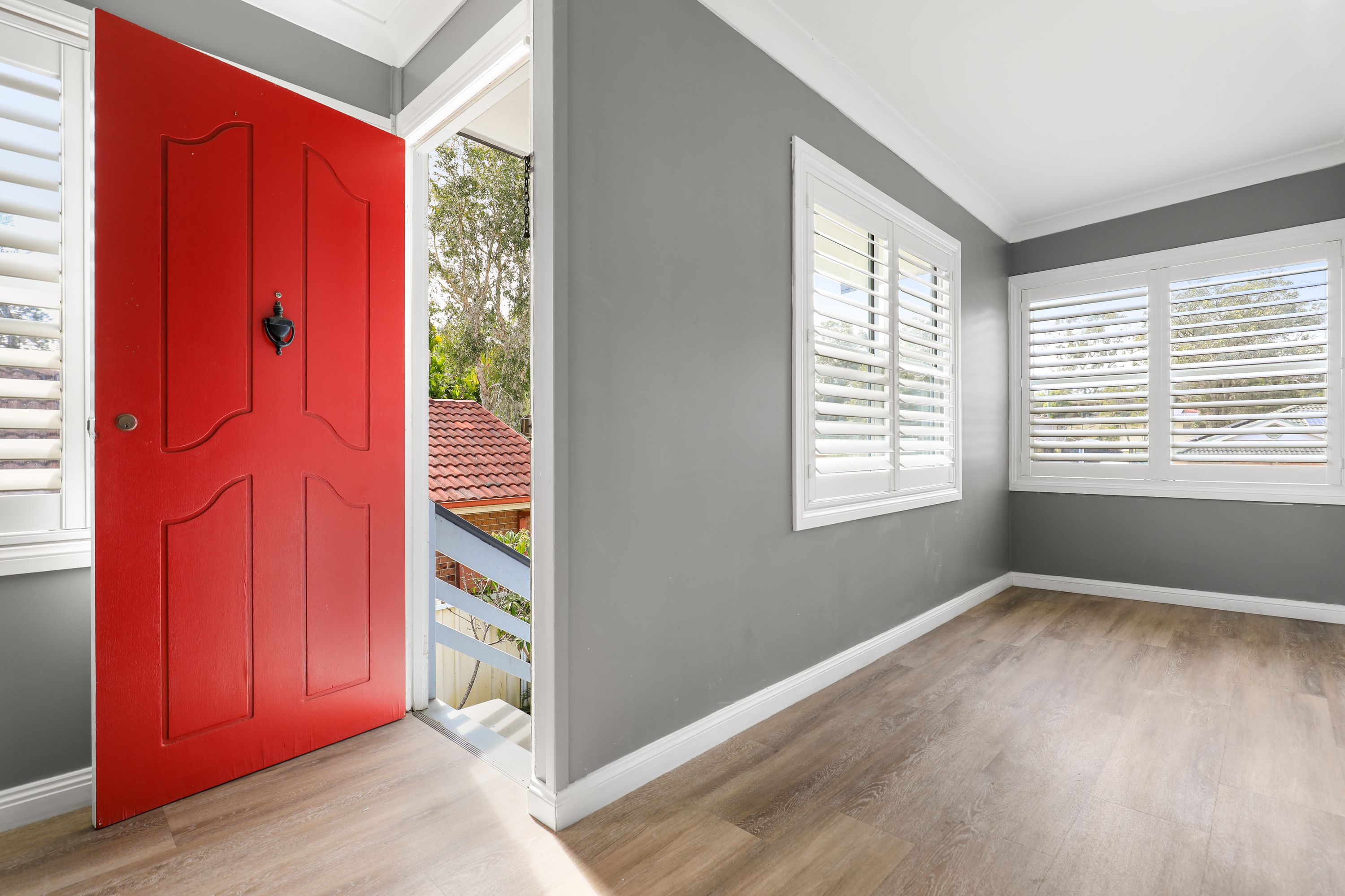 12 Richard Avenue — photo 2 of 15