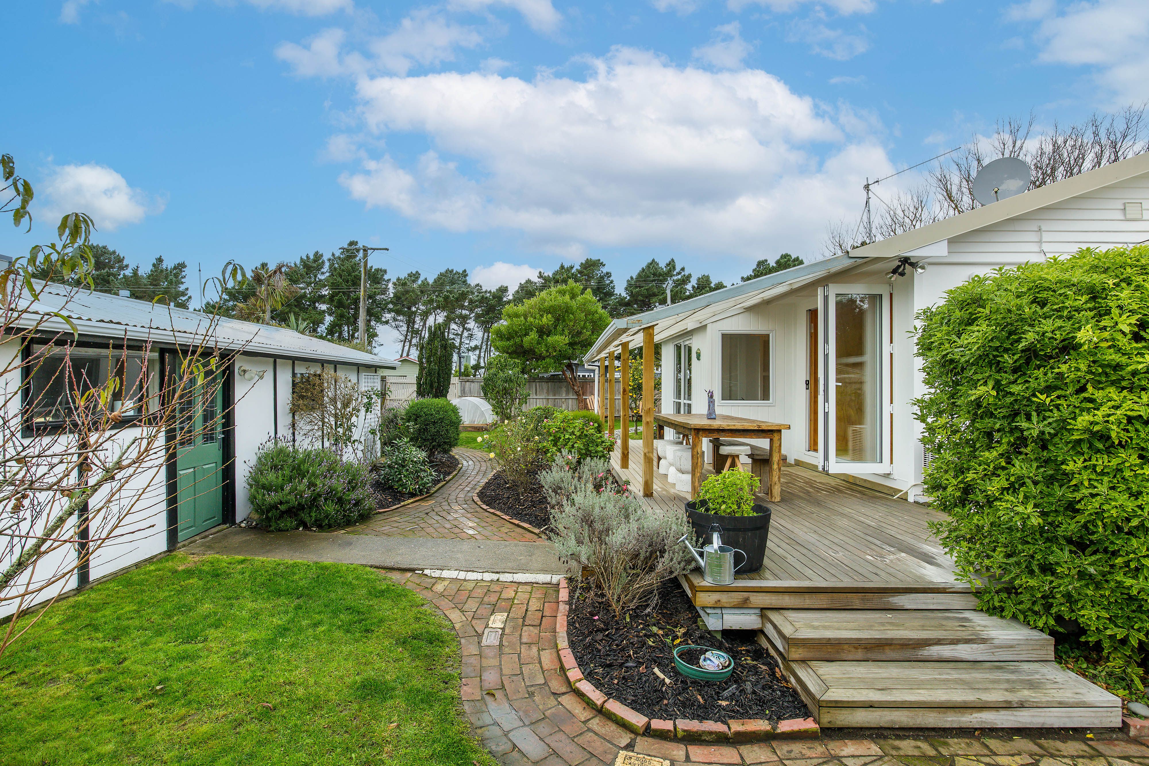 30 Chamberlain Avenue, Amberley Beach, Hurunui District 7481 Sold