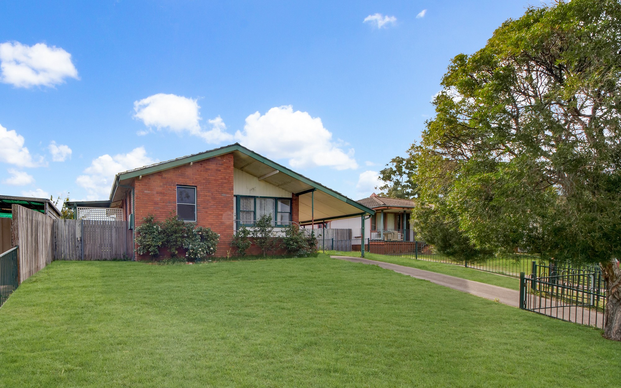 3 & 3A Rowley Place, Airds, NSW 2560