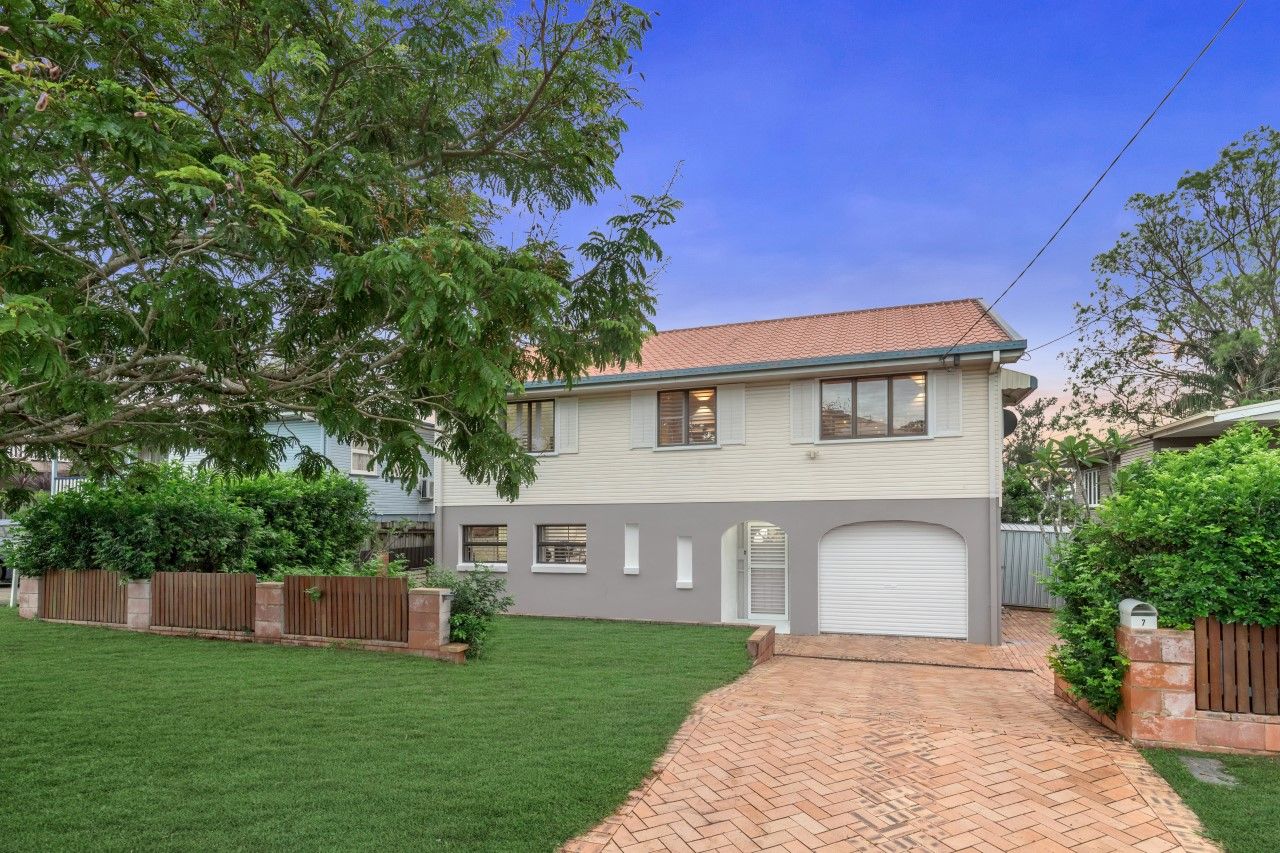 7 Bloxsom Street, Kedron QLD 4031