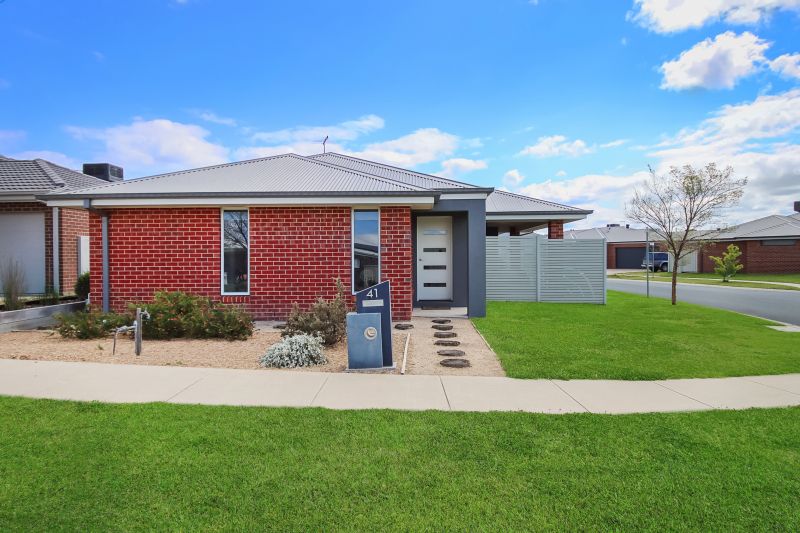 41 Derwent Way — photo from Ray White Rural Albury | Wodonga