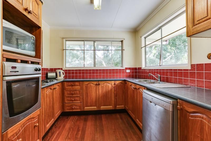 10 Vicki Street, Redbank Plains, QLD 4301