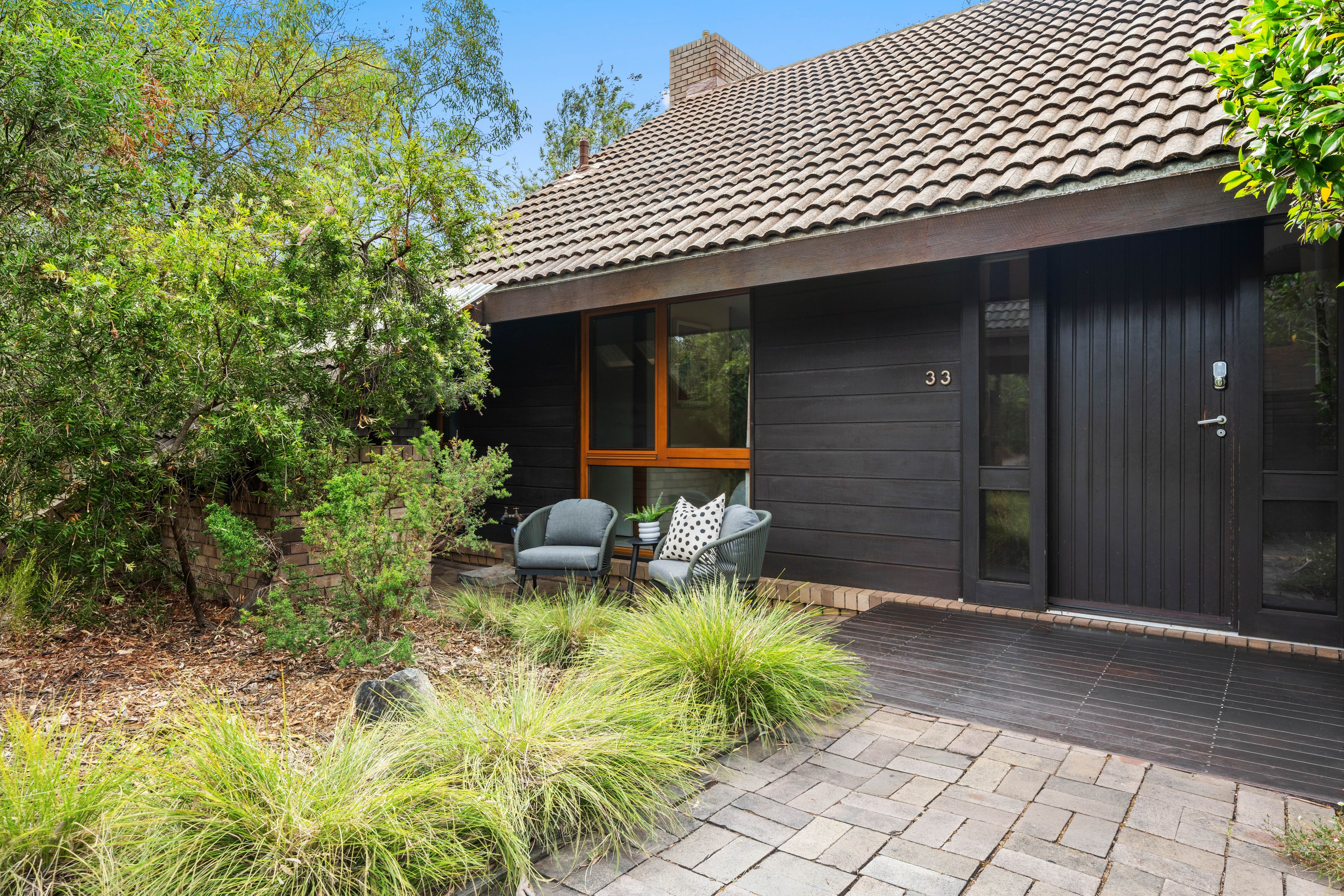 33 Wybalena Grove, Cook, ACT 2614