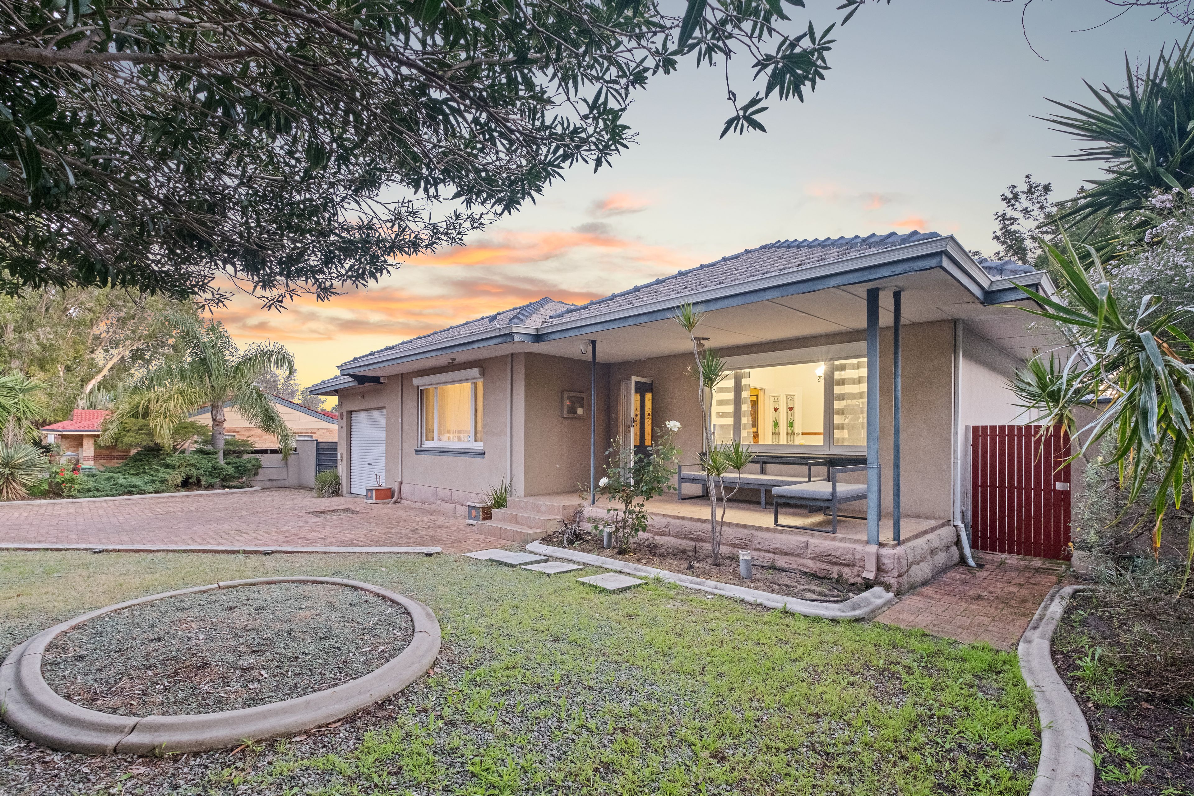 40 St Kilda Road — photo from Ray White Urban Springs