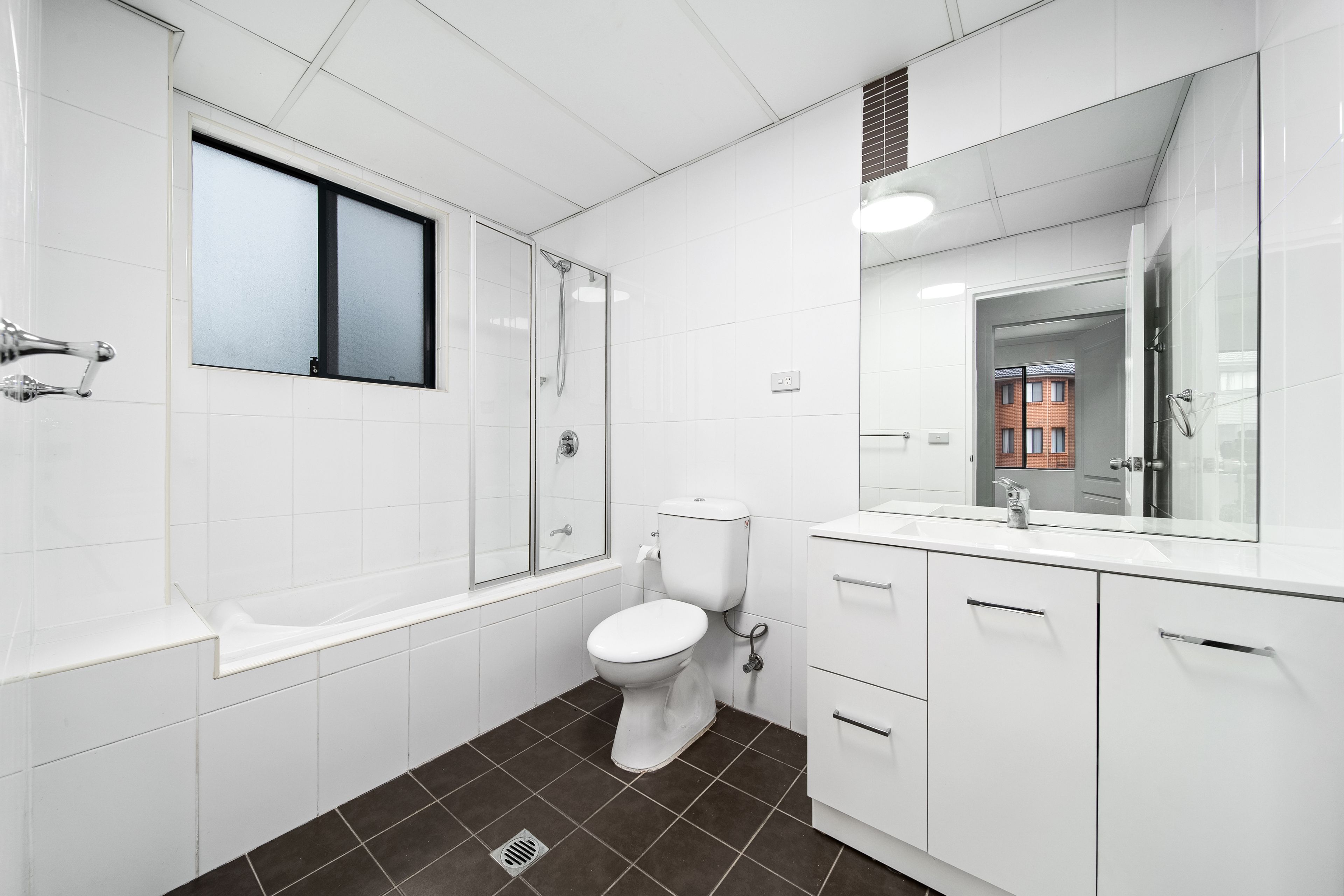 Unit 11/10-12 Wingello Street — photo 7 of 11