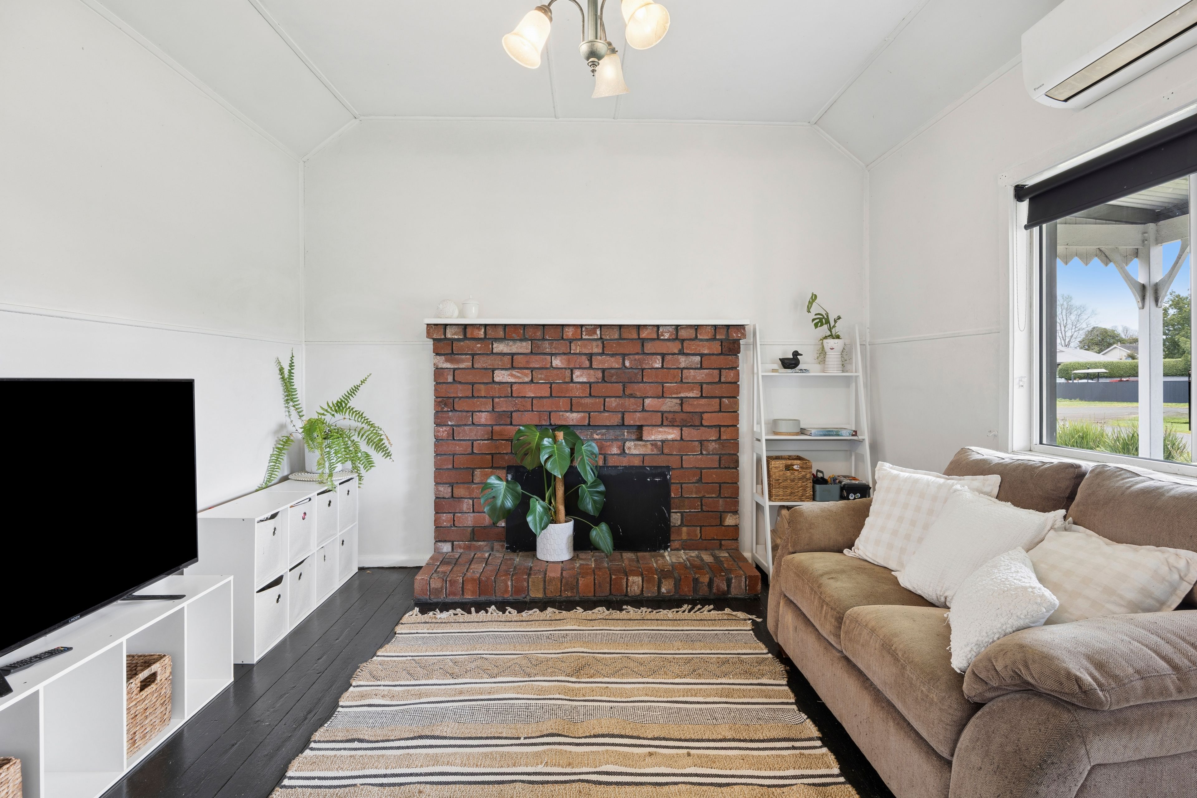 62 Fergusson Street — photo 3 of 14