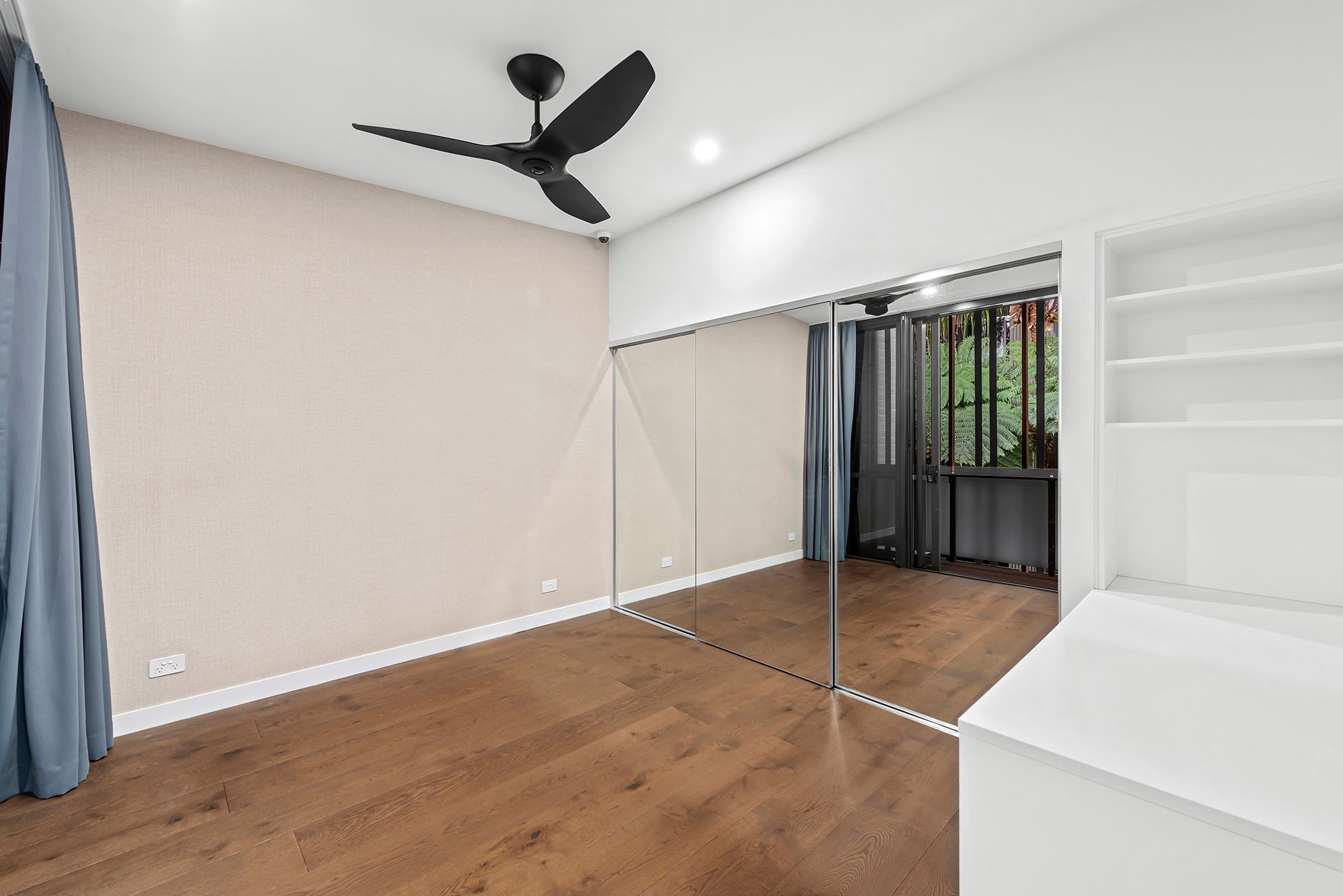 202/23 Wilson Street — photo 12 of 27