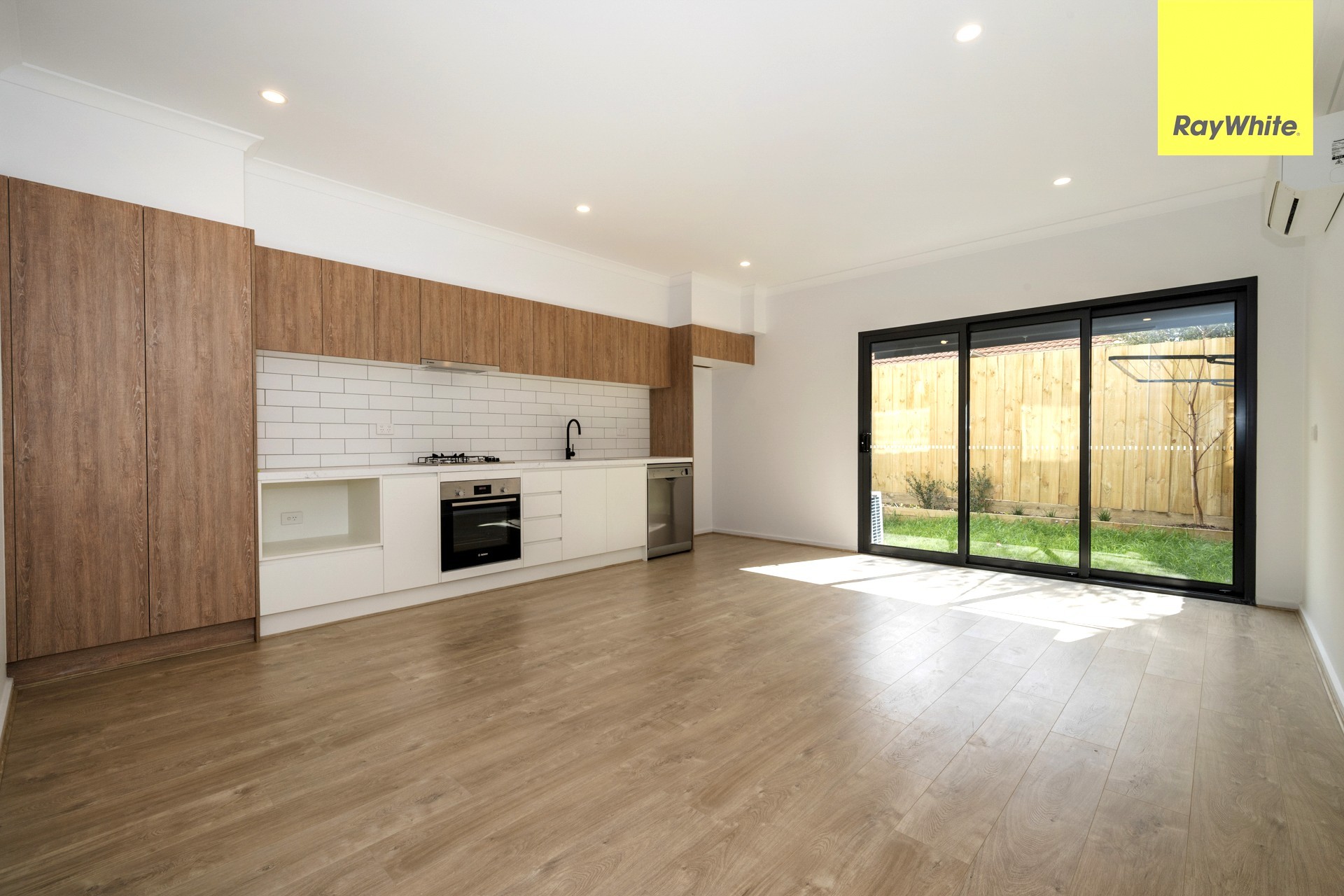 24 Porteous Retreat, Sydenham, VIC 3037