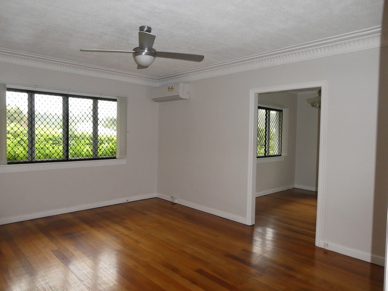 5 Turquoise Street,, Holland Park, QLD 4121