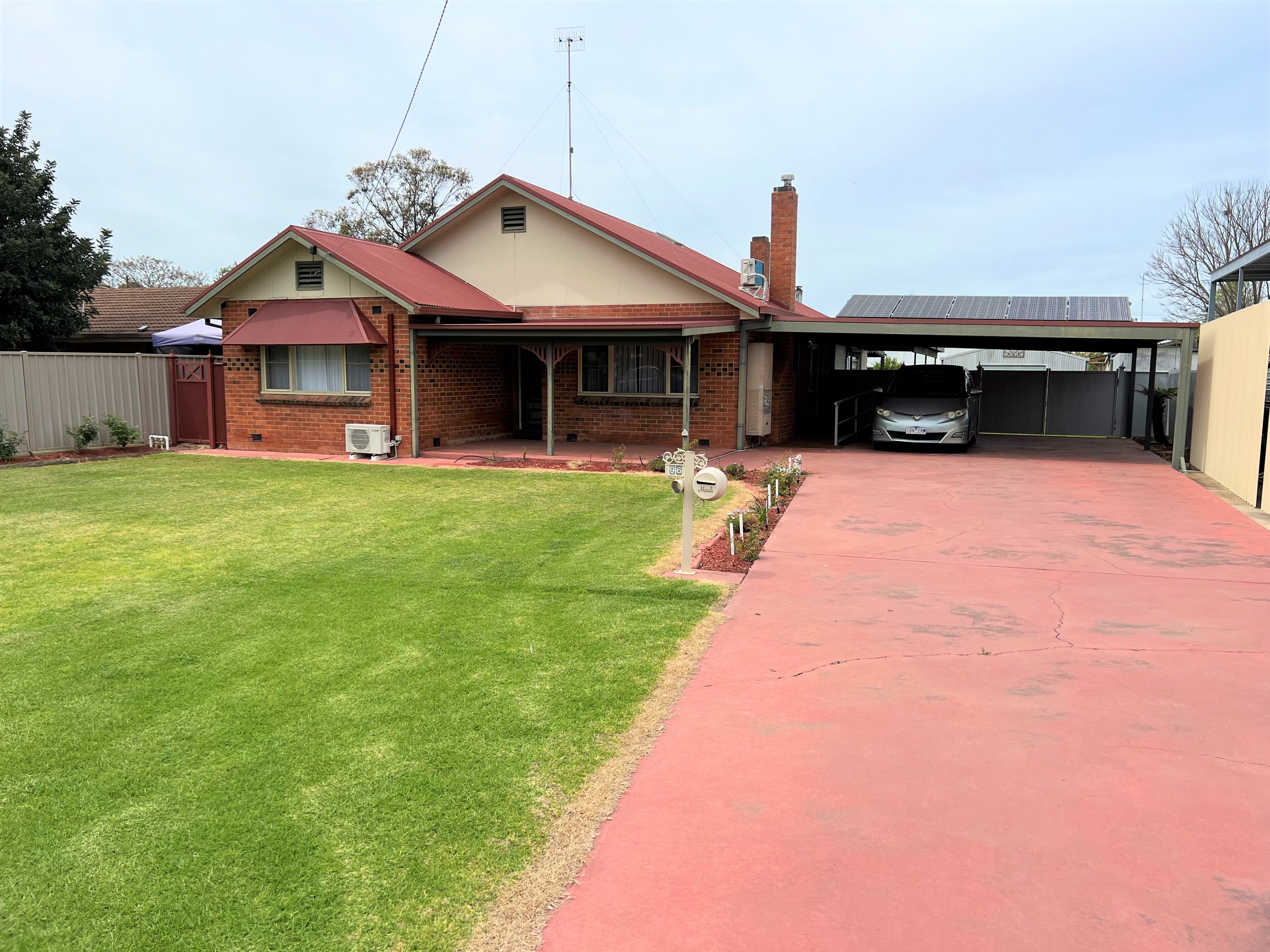 96 Hughes Street, Deniliquin, NSW 2710 Sold House Ray White