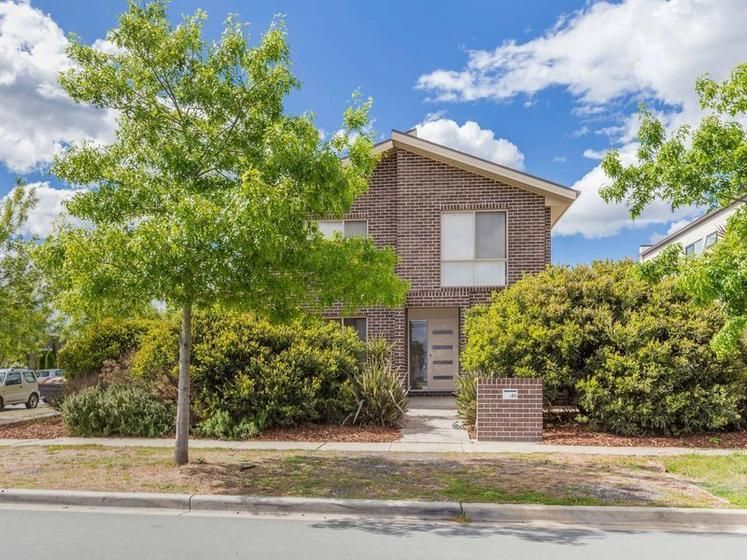 42 Marie Pitt Street, Franklin, ACT 2913