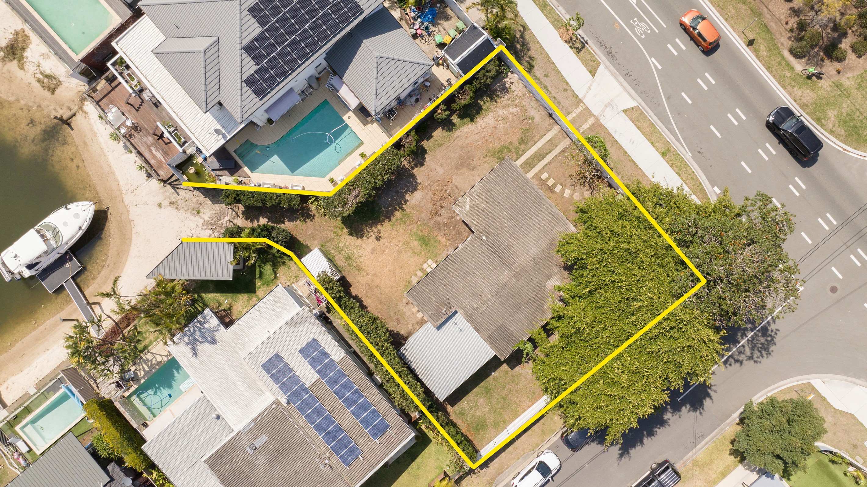 64 T E Peters Drive, Broadbeach Waters, QLD 4218