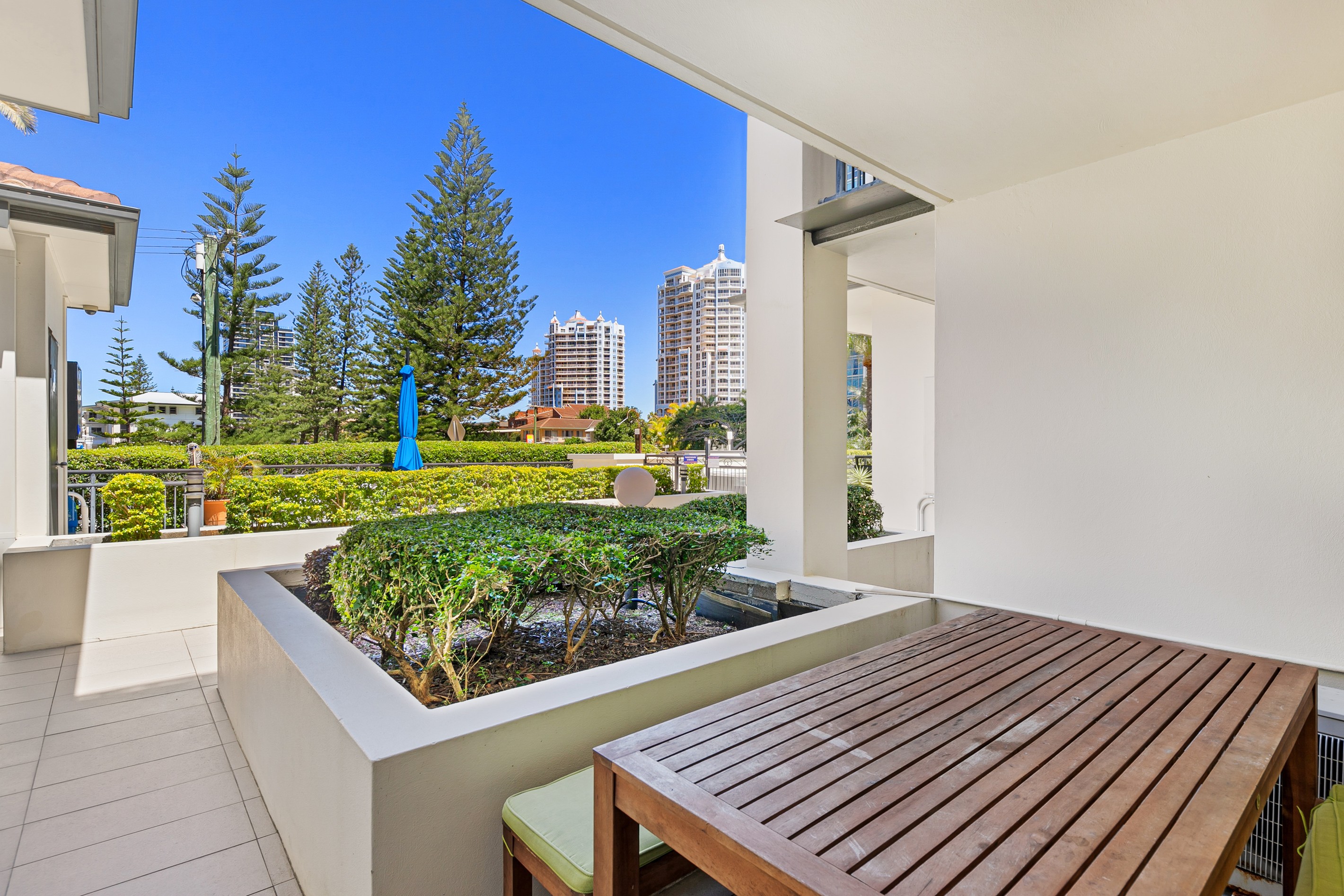 3 Island Beach Resort 9 -13 Margaret Avenue, Broadbeach, QLD 4218