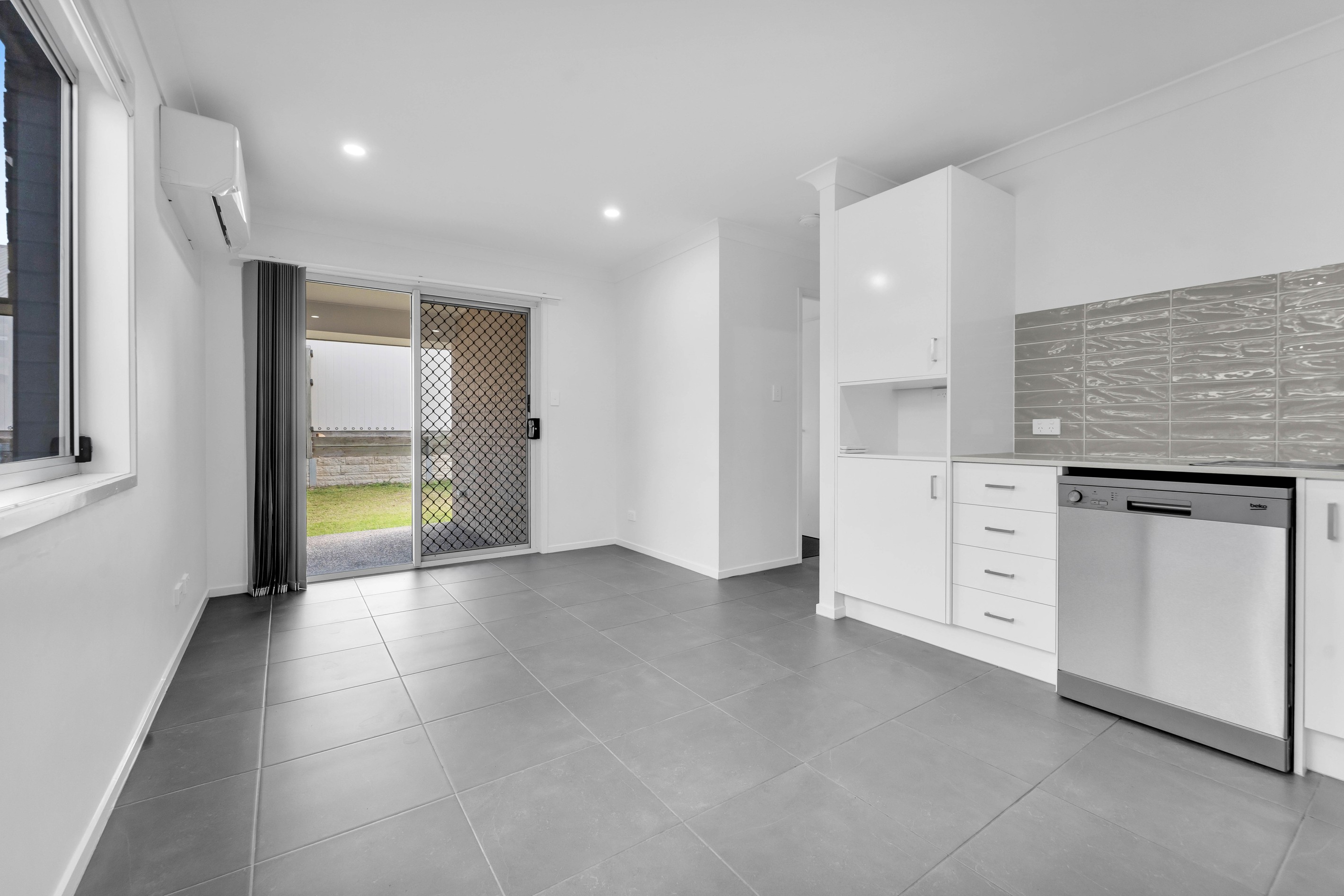 2/50 Mount Mitchell Street, Park Ridge, QLD 4125