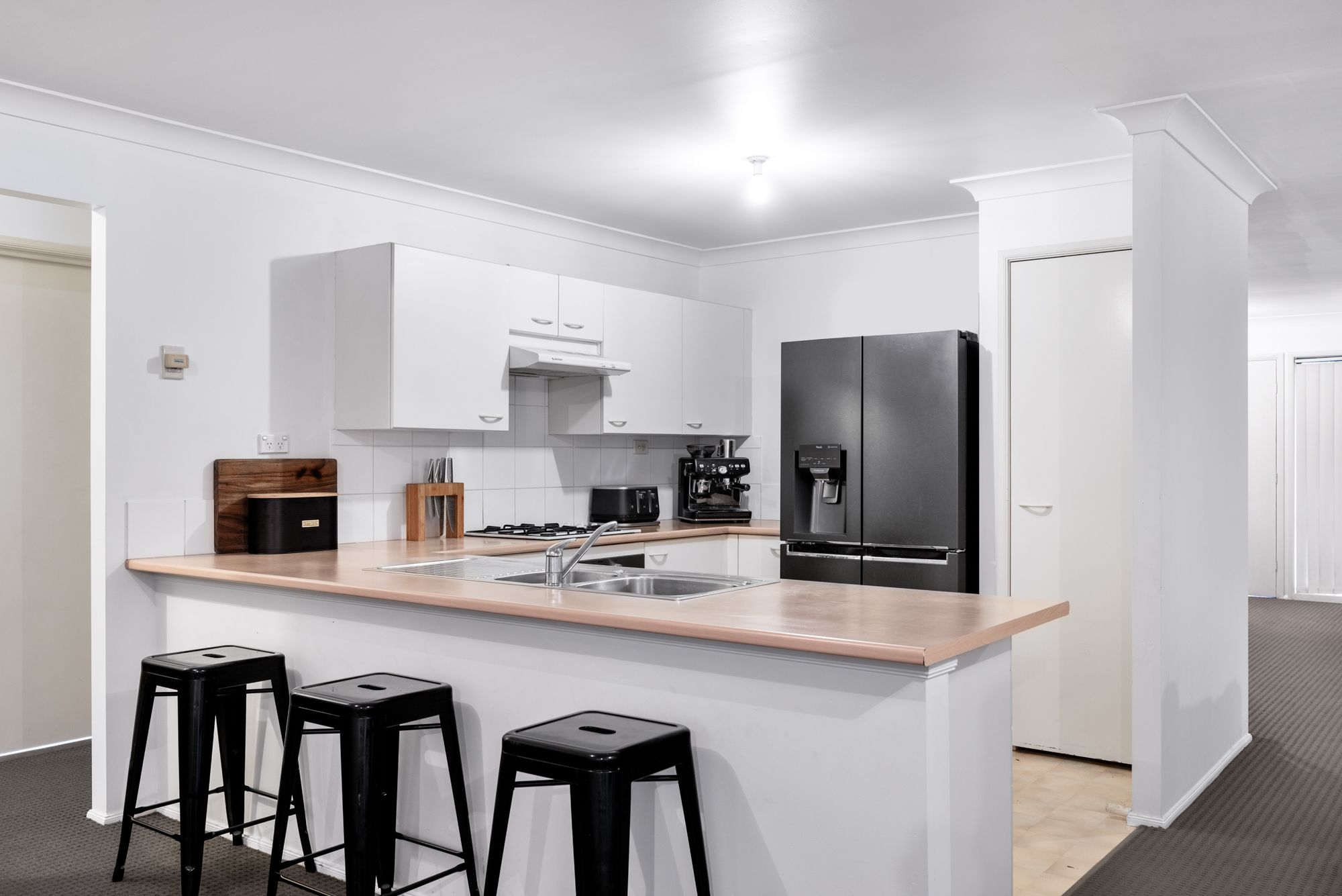 10 Nindi Crescent, Glenmore Park, NSW 2745