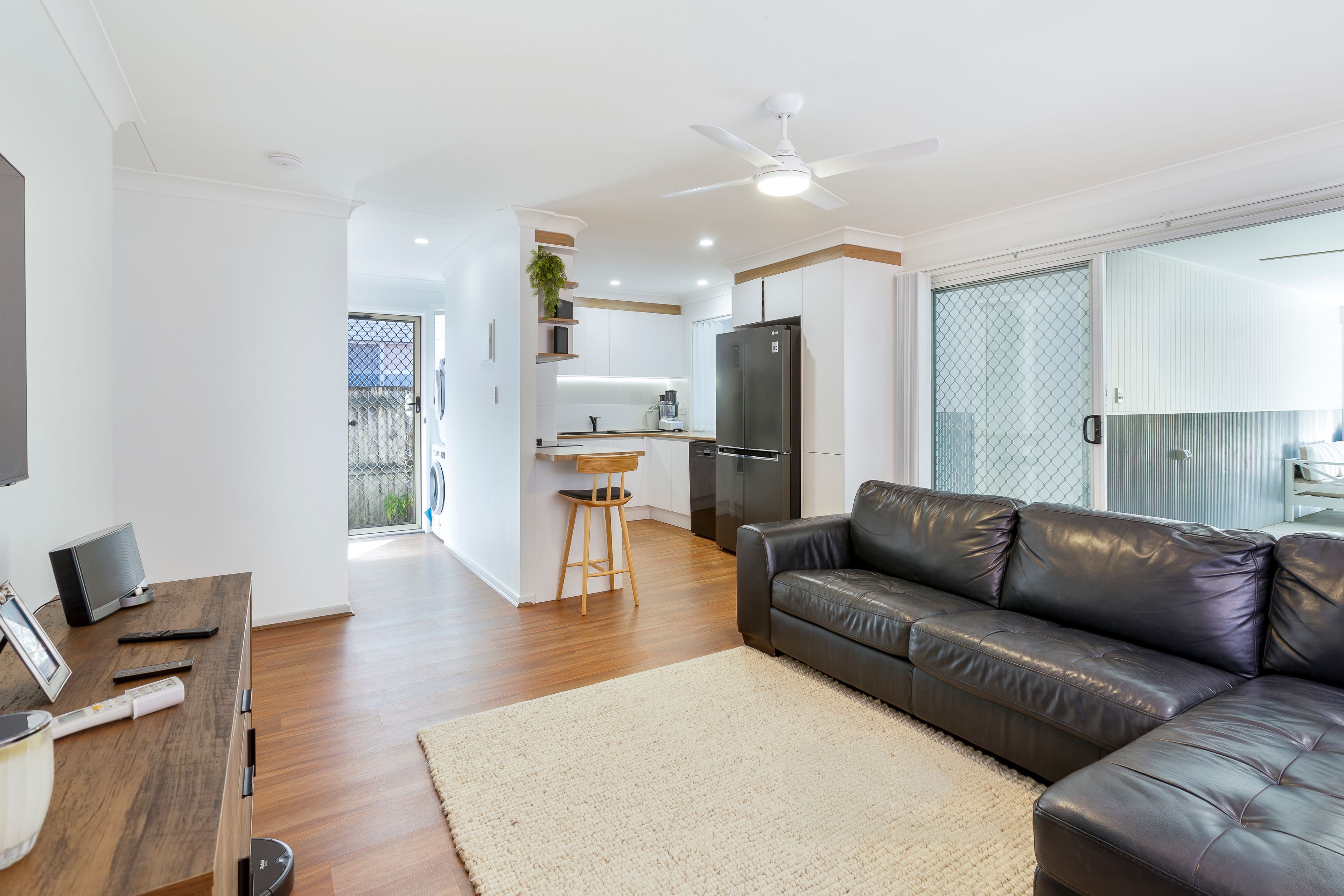 1/11 Lloyd Street — photo 10 of 18