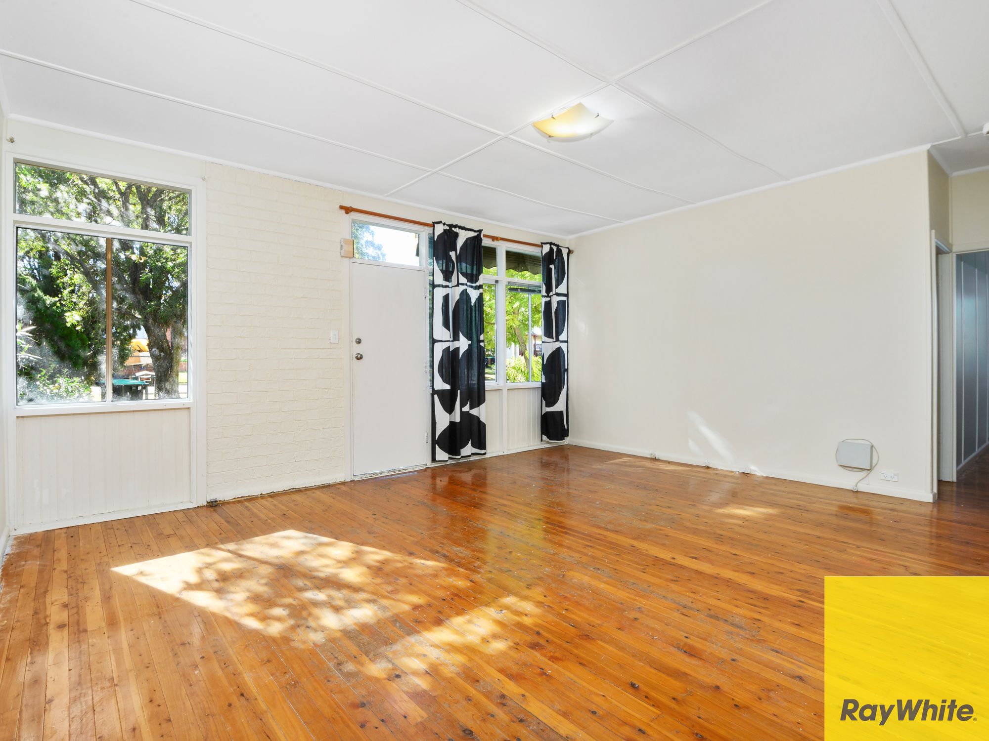 24 Guildford Road, Cambridge Park, NSW 2747