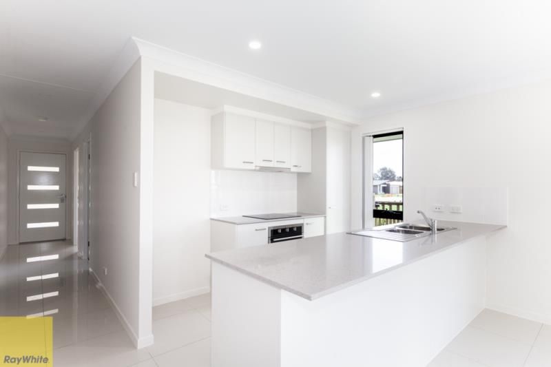 1/25 Azure Street, Rosewood, QLD 4340