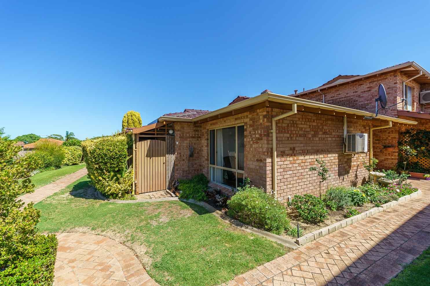 76/7 Harman Road, Sorrento, WA 6020