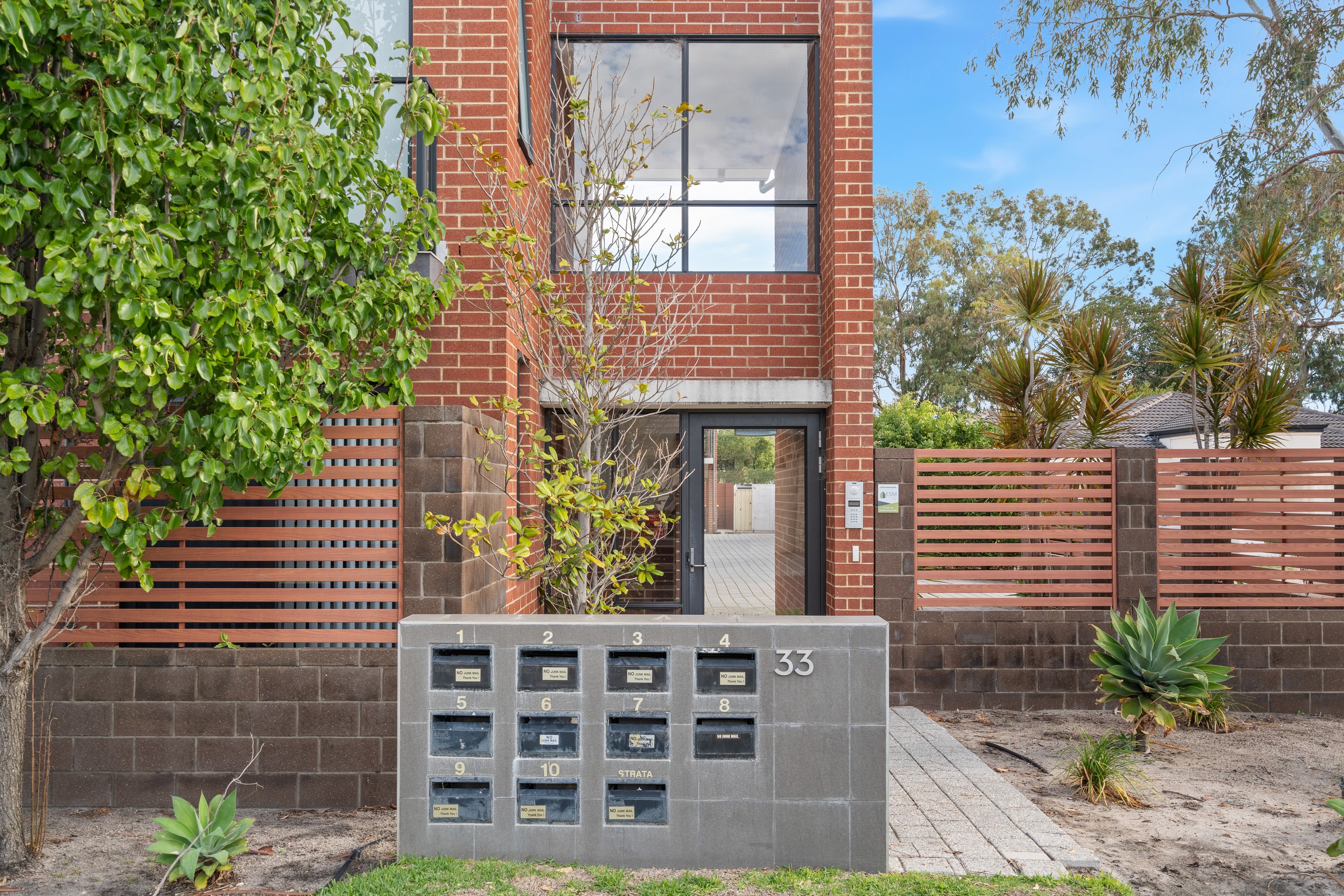 9/33 Mozart Mews, Rivervale, WA 6103