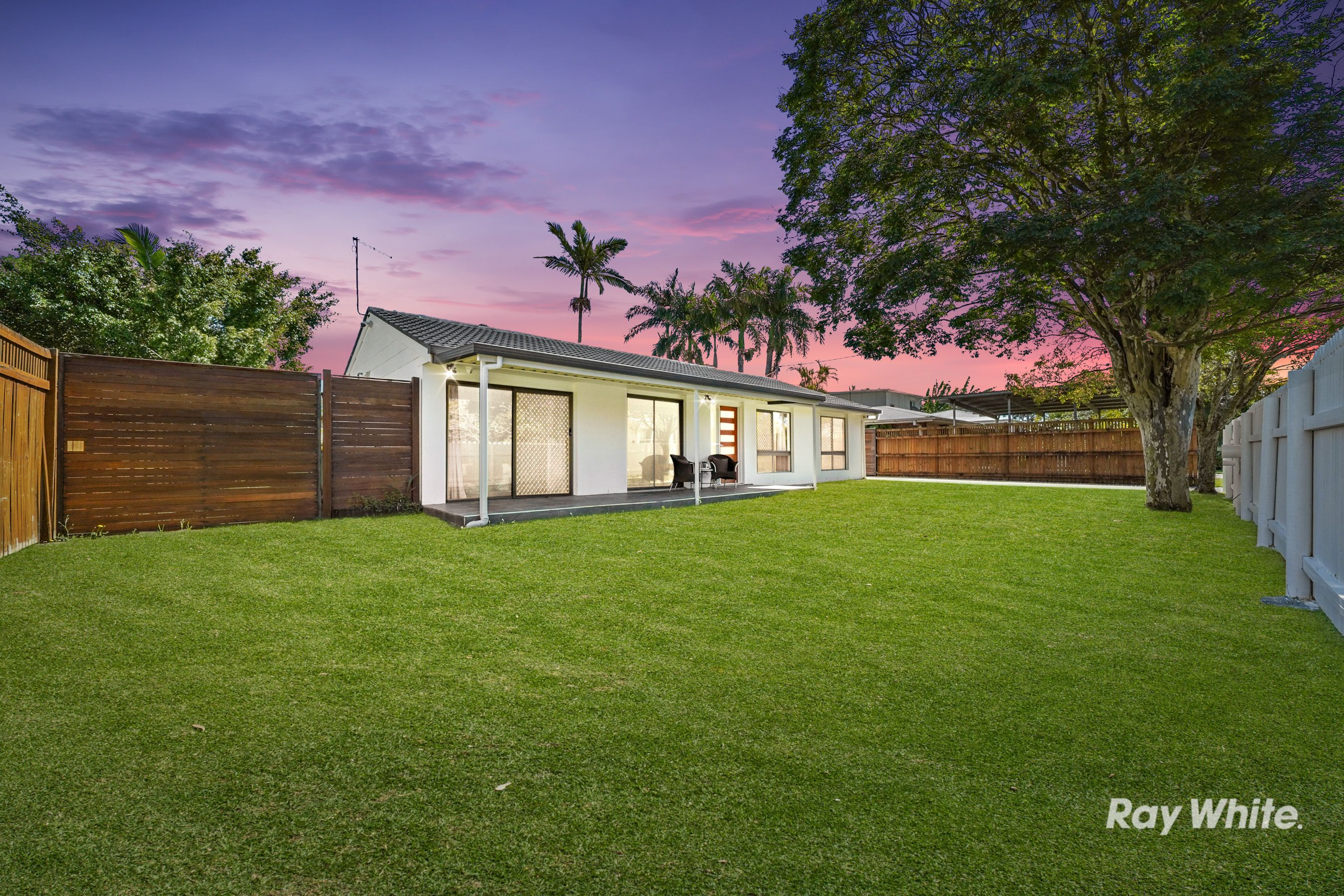 21 Begonia Street, Daisy Hill, QLD 4127