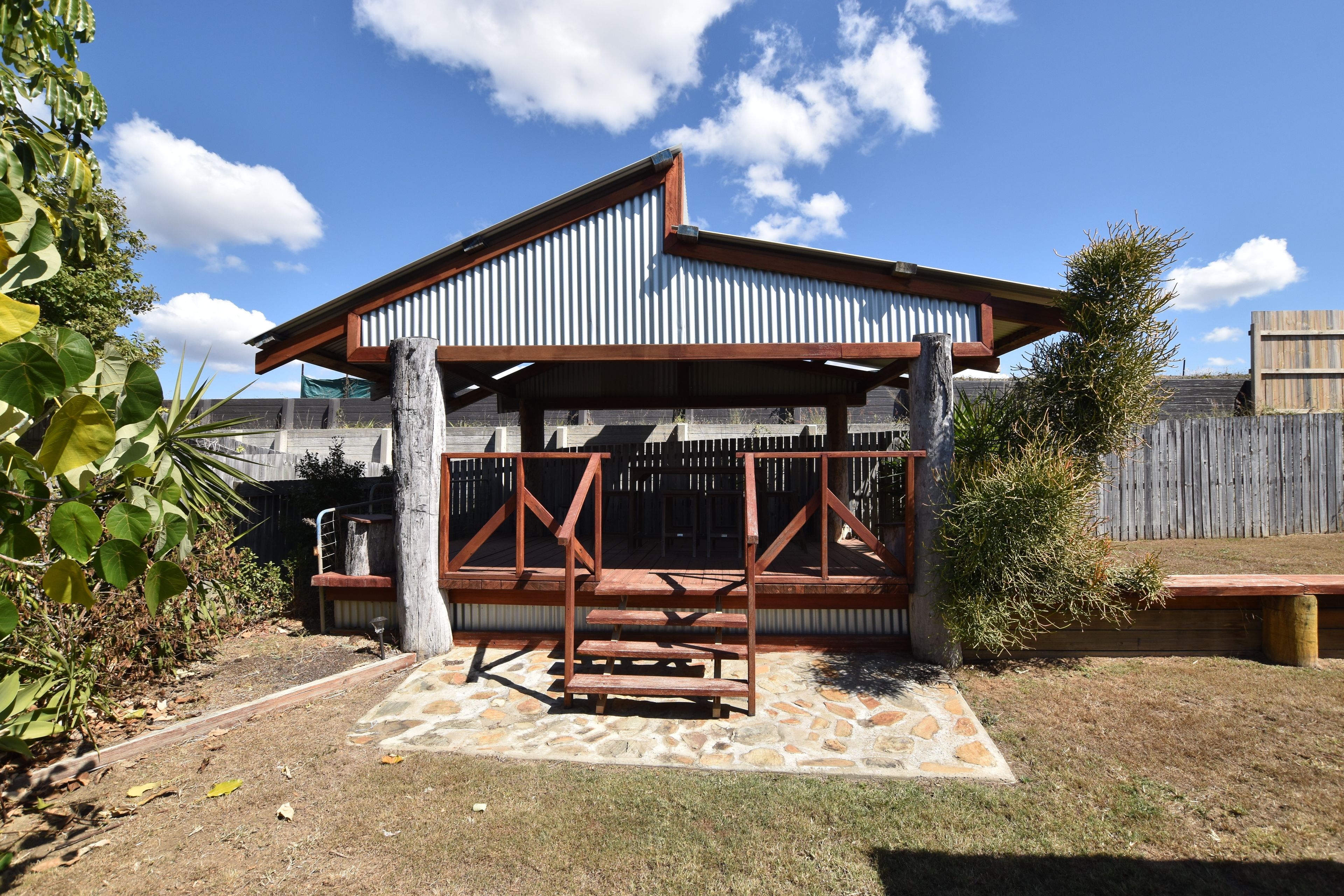 16 Bridgeman Place, New Auckland, QLD 4680