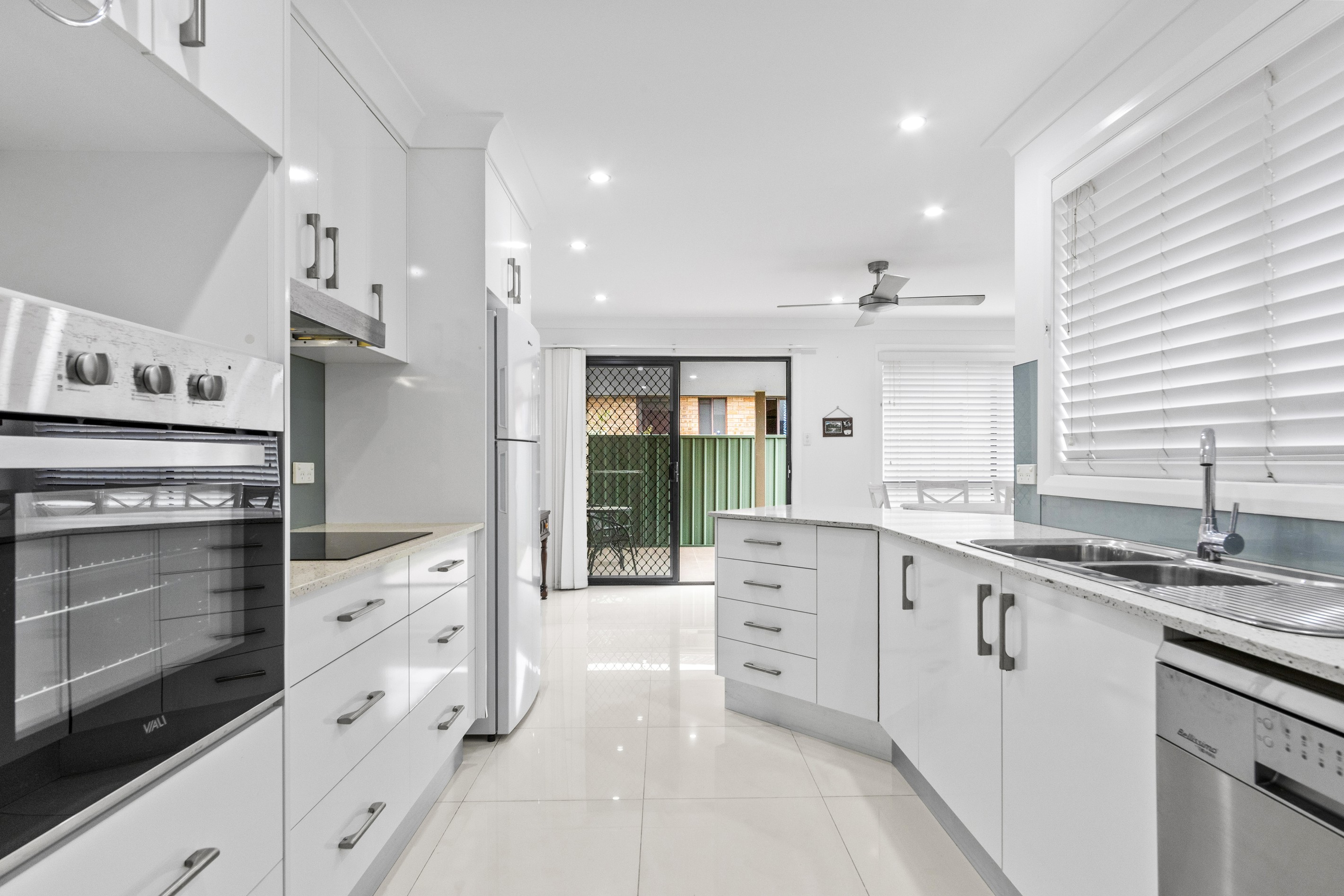 16B Kalulah Avenue, Gorokan, NSW 2263