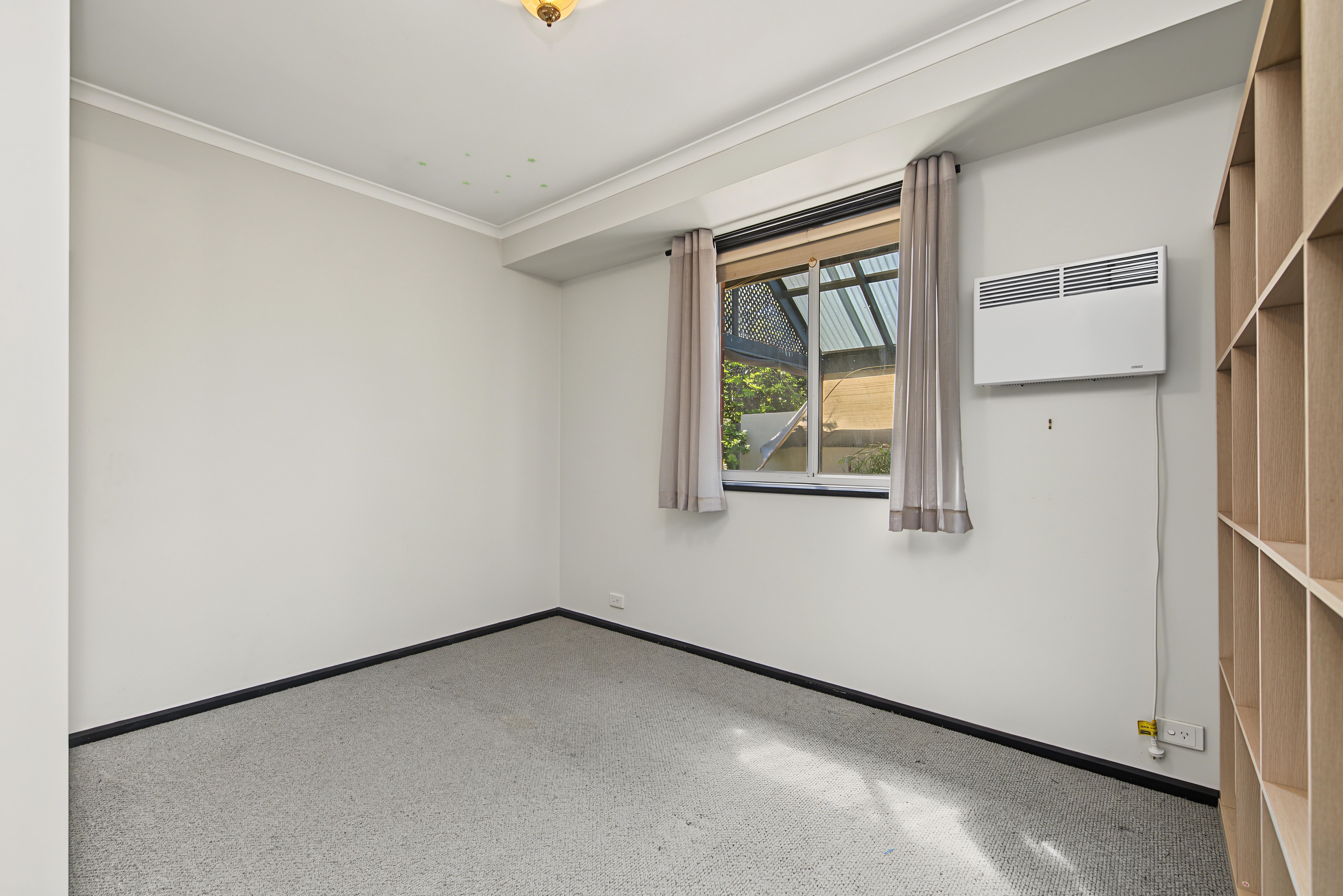 15 Causby Crescent — photo 6 of 20