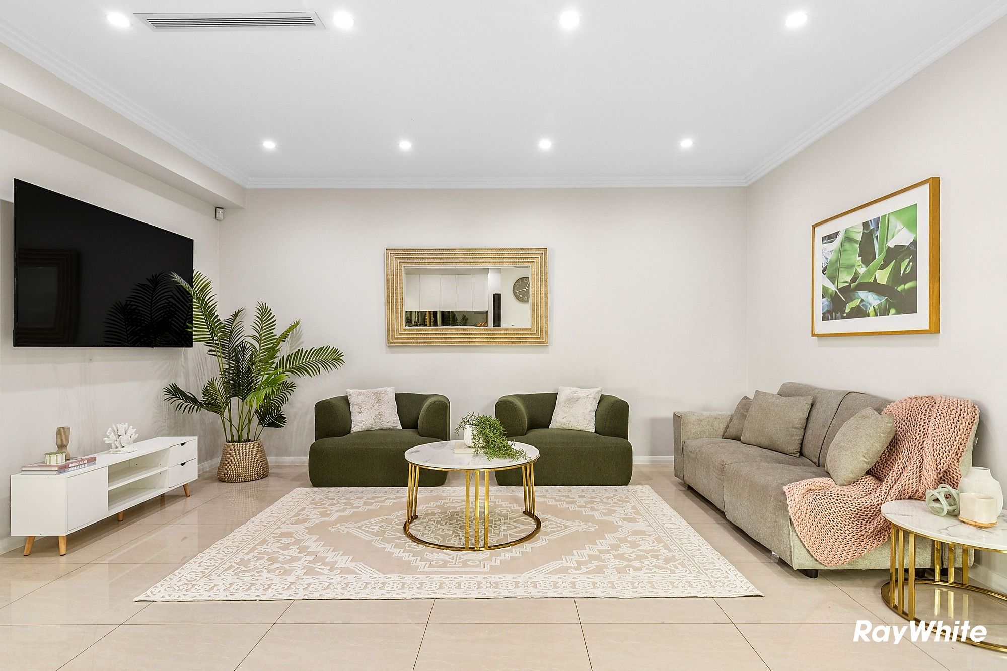 10 Byron Avenue — photo 3 of 10