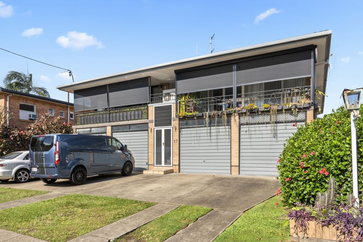 27 Leonard Avenue, Surfers Paradise QLD 4217
