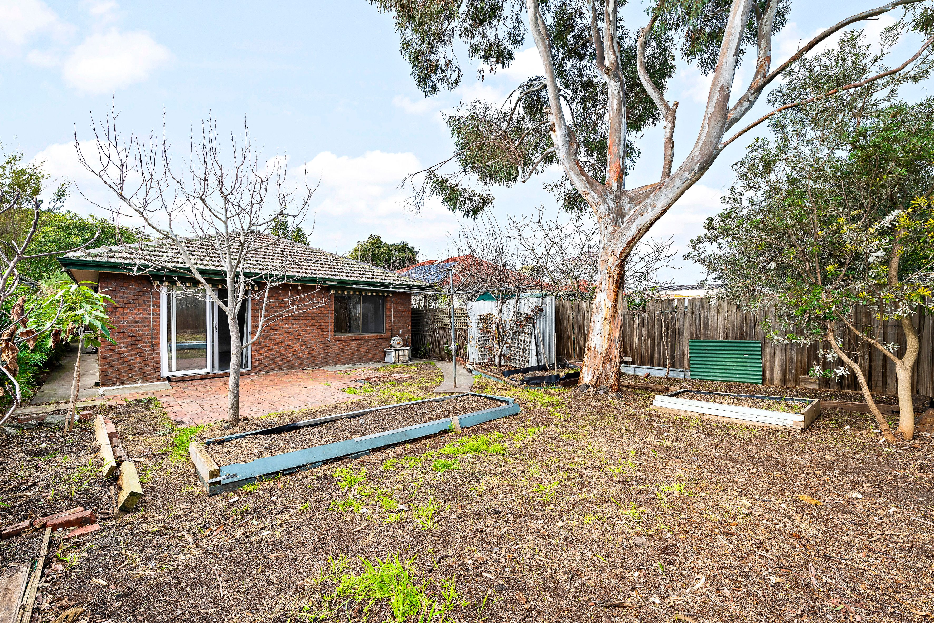 43 Sparks Avenue — photo 16 of 16