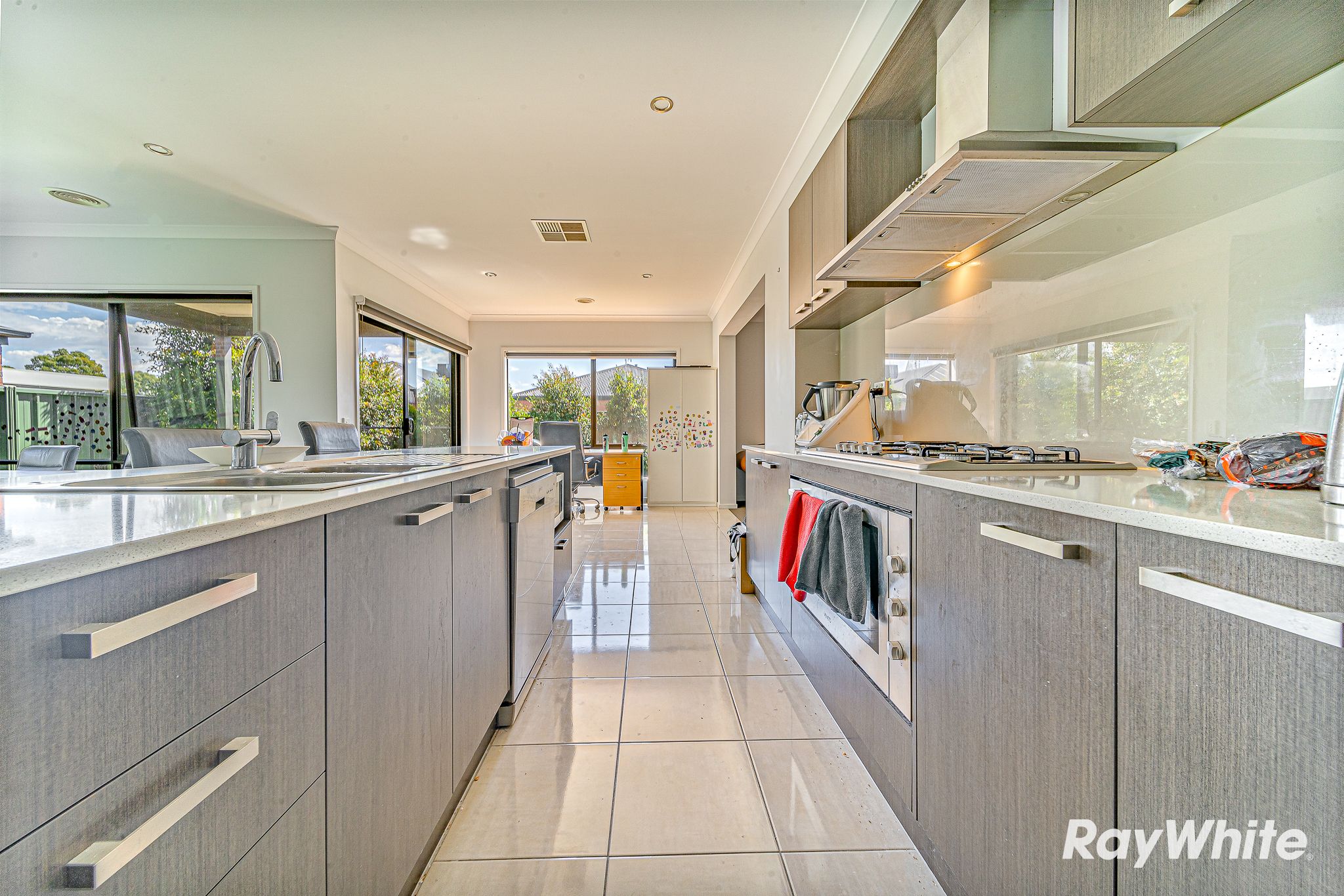 11 Rheola Drive, White Hills, VIC 3550