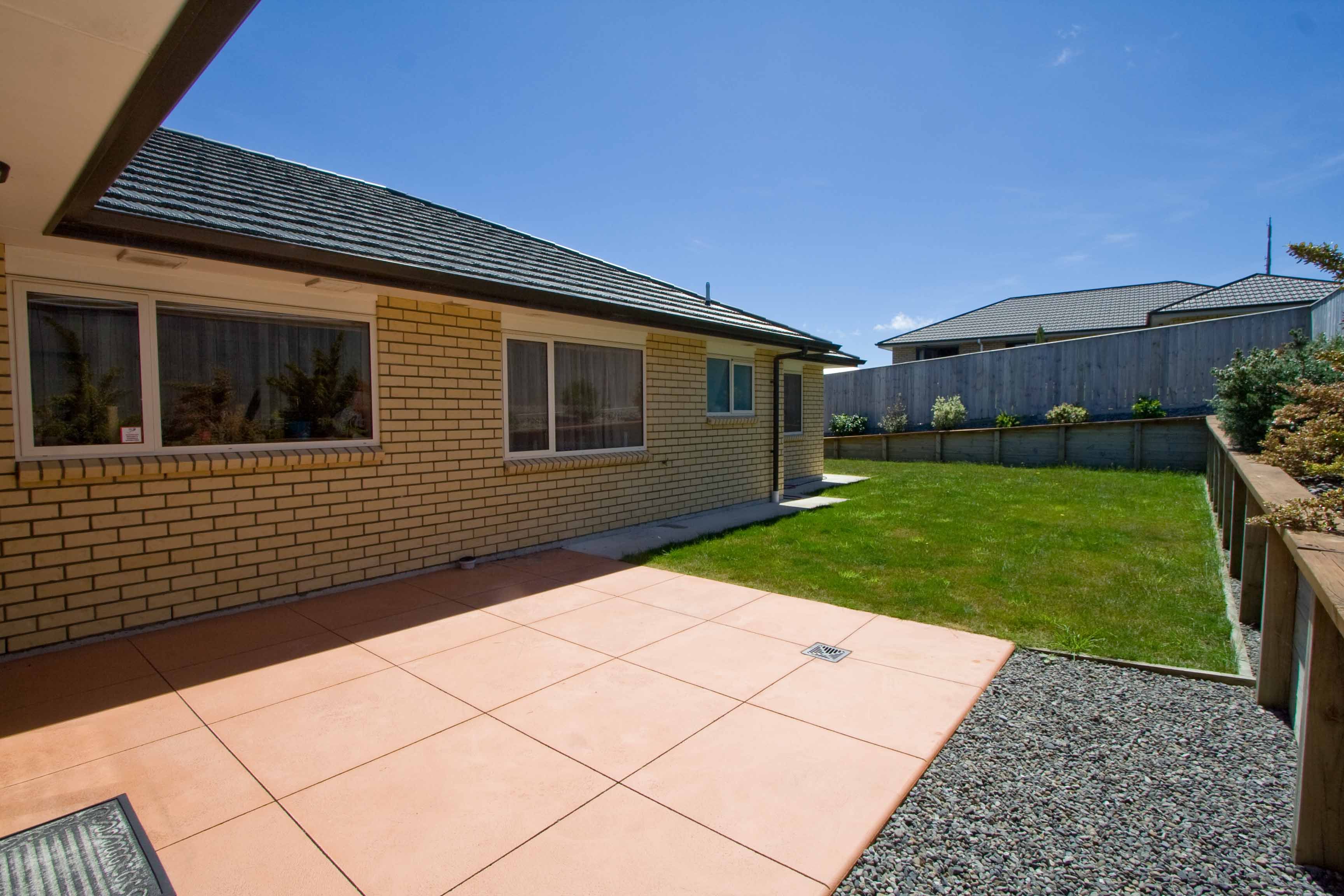 16 Peel Lane, Aotea, Porirua City