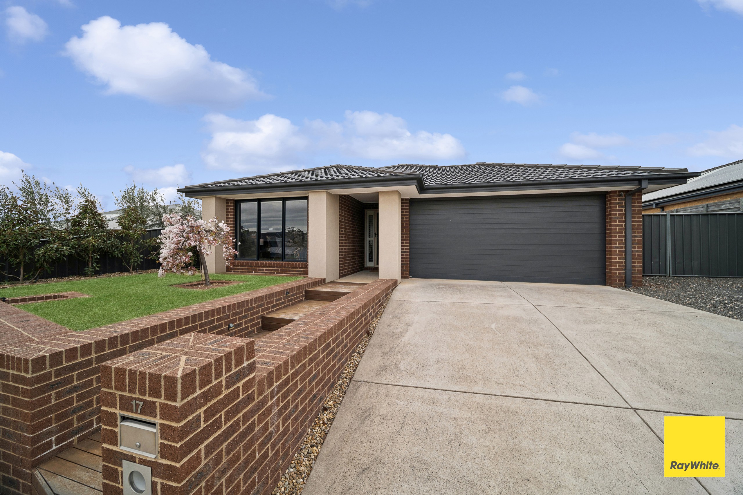 17 Aspect Drive, Huntly, VIC 3551