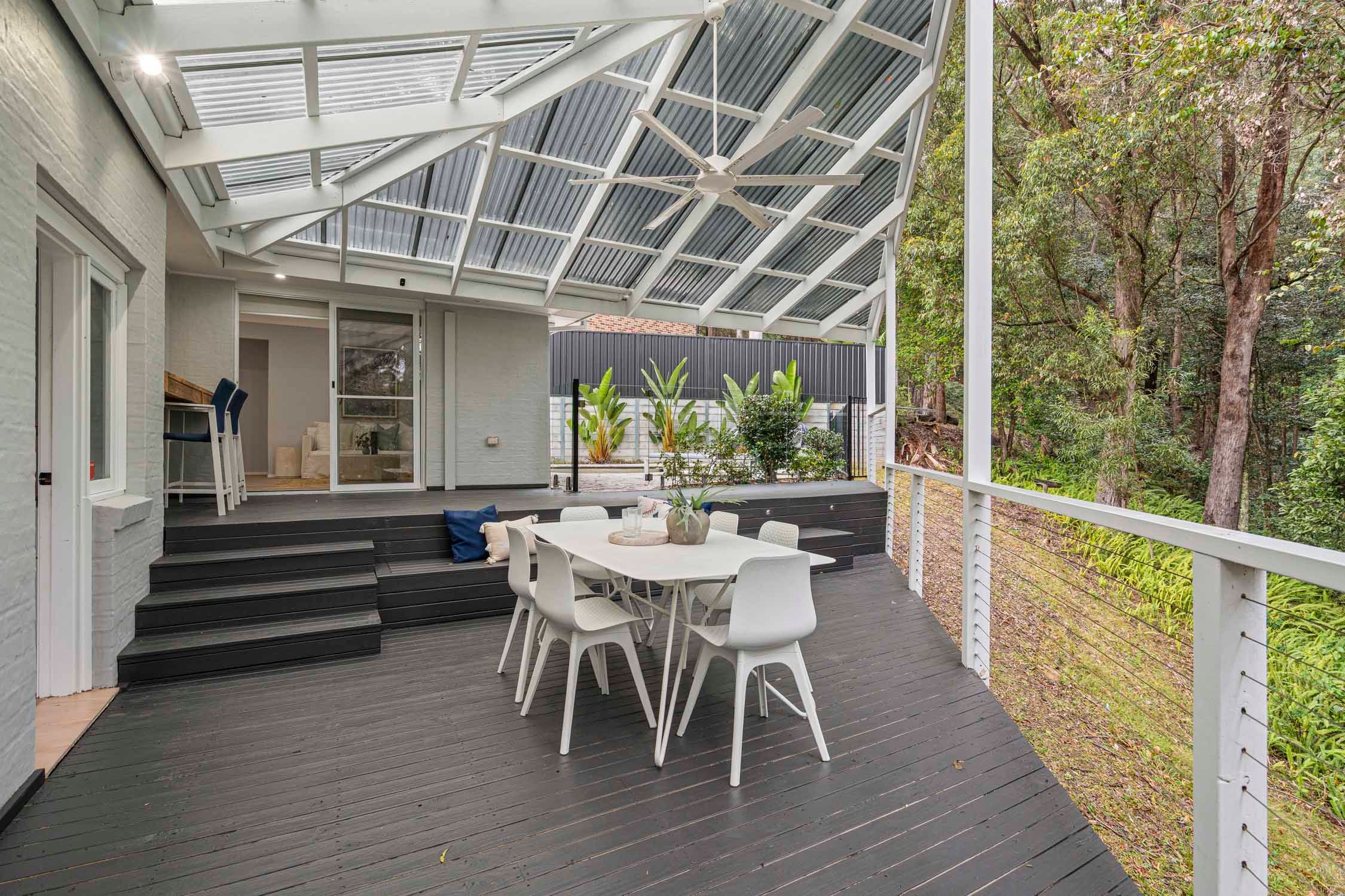 12 Sandringham Close — photo 9 of 18