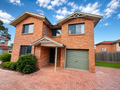 Spacious & Comfortable 3-Bedroom Townhouse in Convenient Location - Colyton