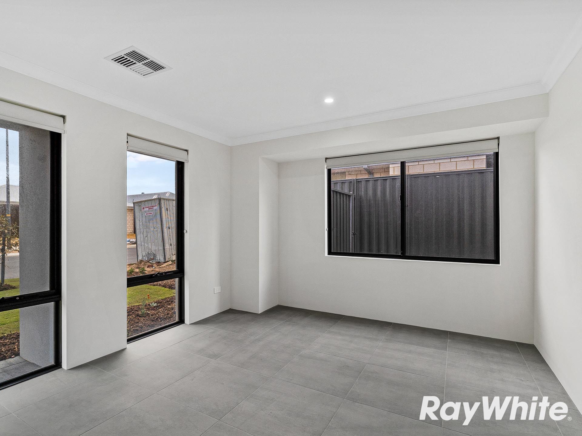11 Kidrak Street — photo 4 of 12
