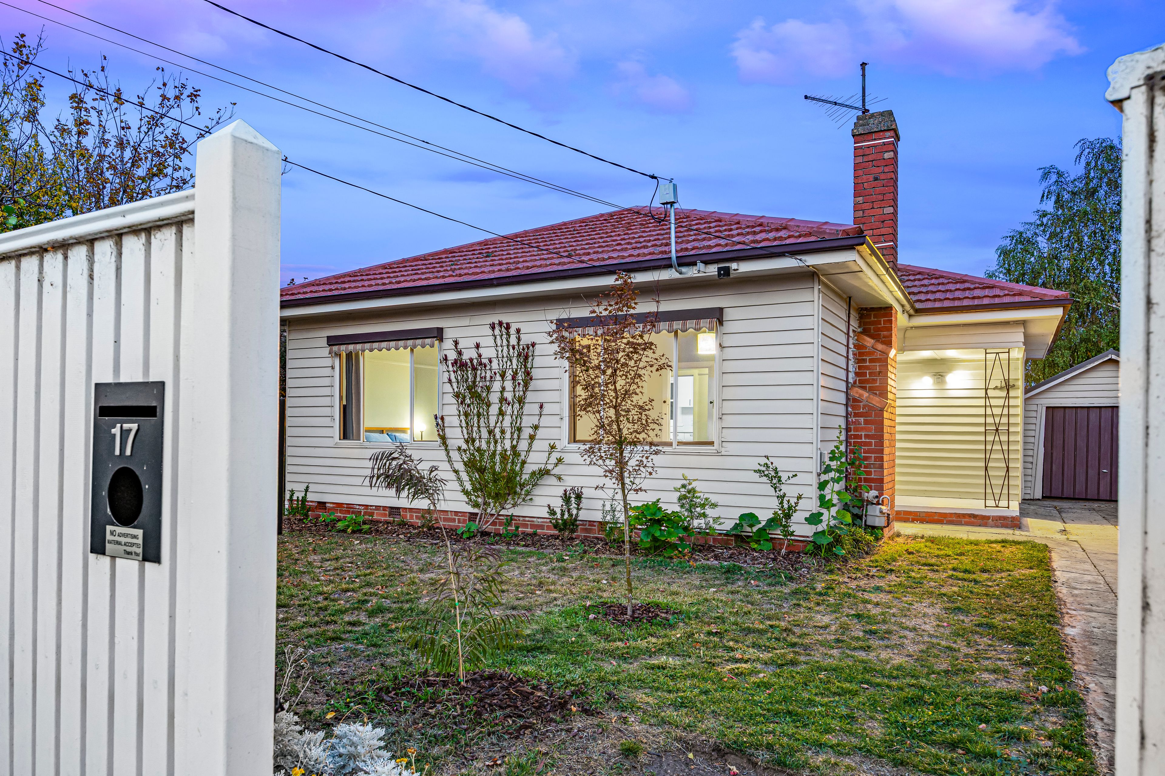 17 Alexandra Street, Sebastopol VIC 3356