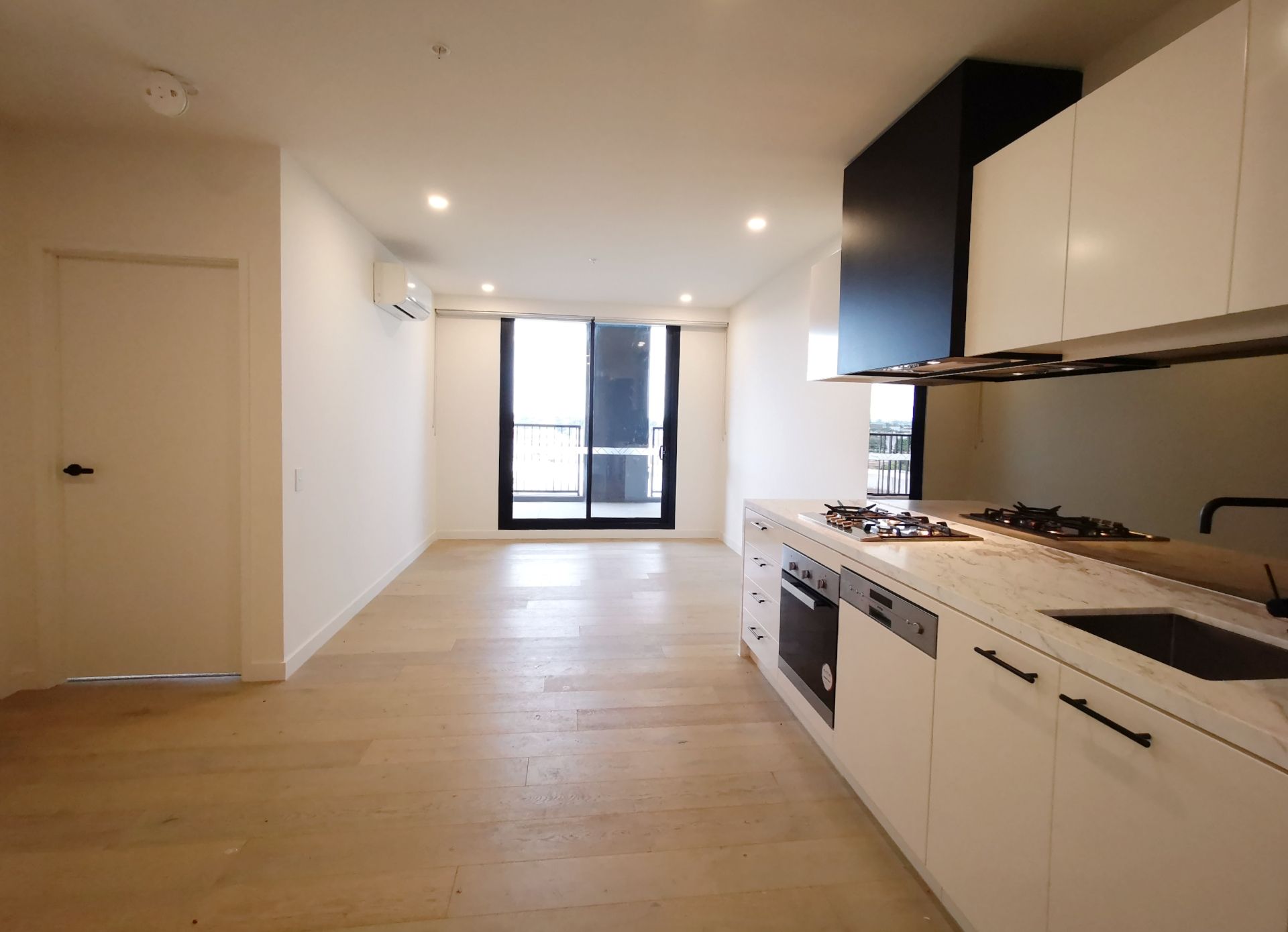 B3-508/2107 Dandenong Road, Clayton, VIC 3168