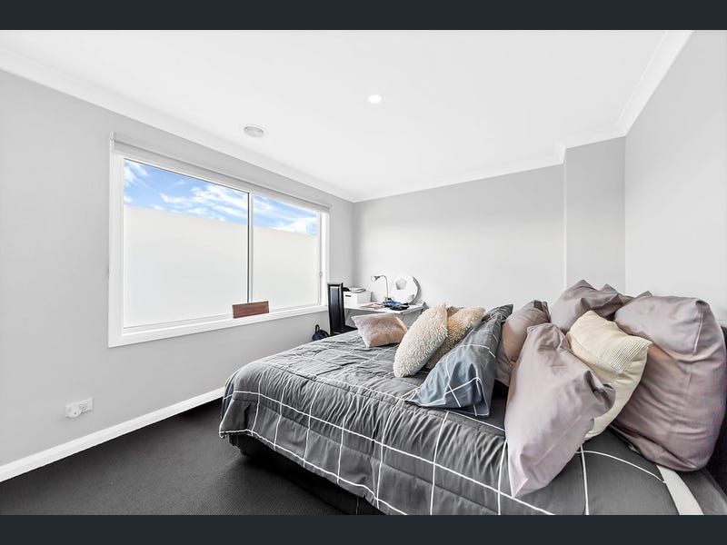 5 Fernlea Street — photo 6 of 9