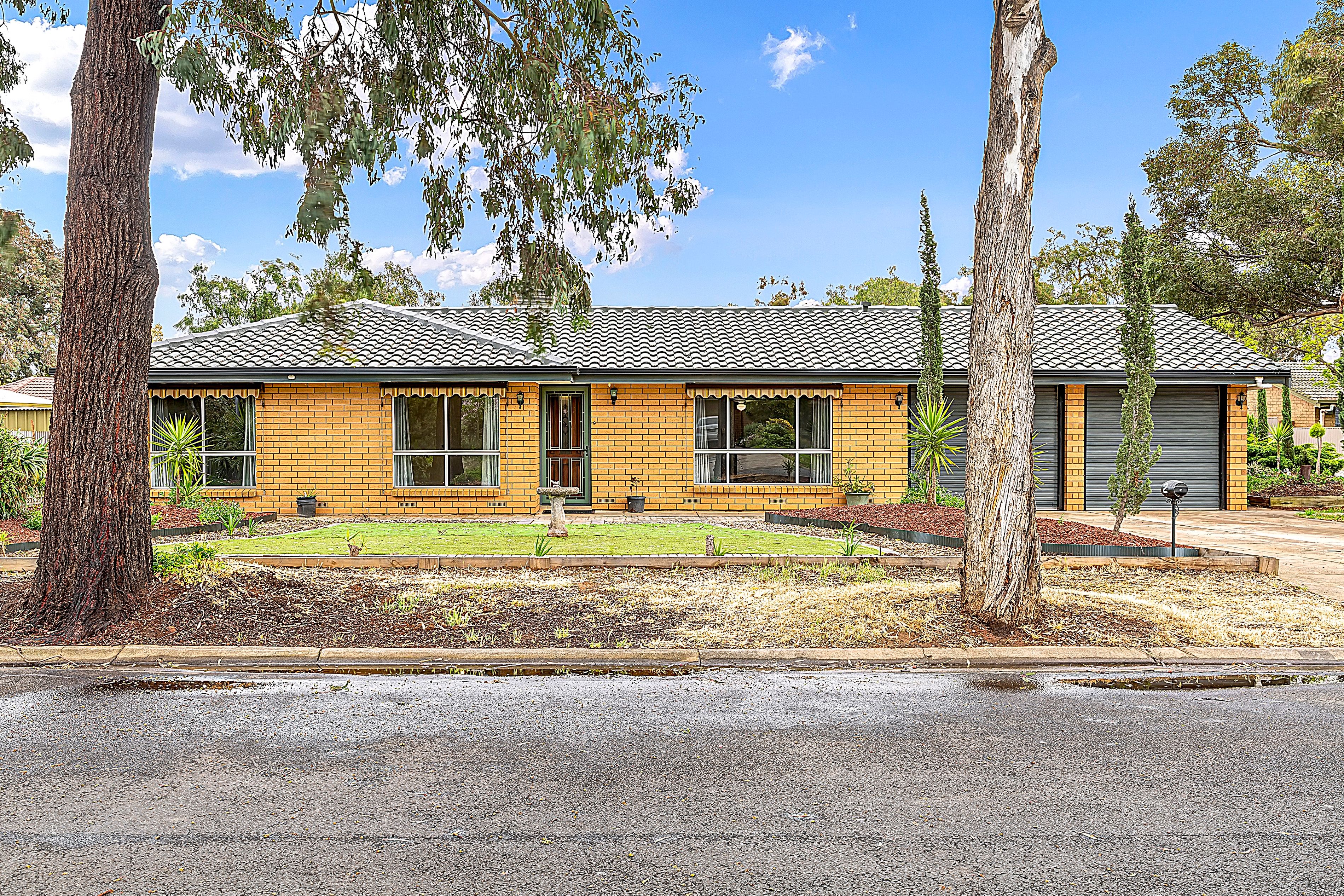 2 Simon Court, Parafield Gardens, SA 5107