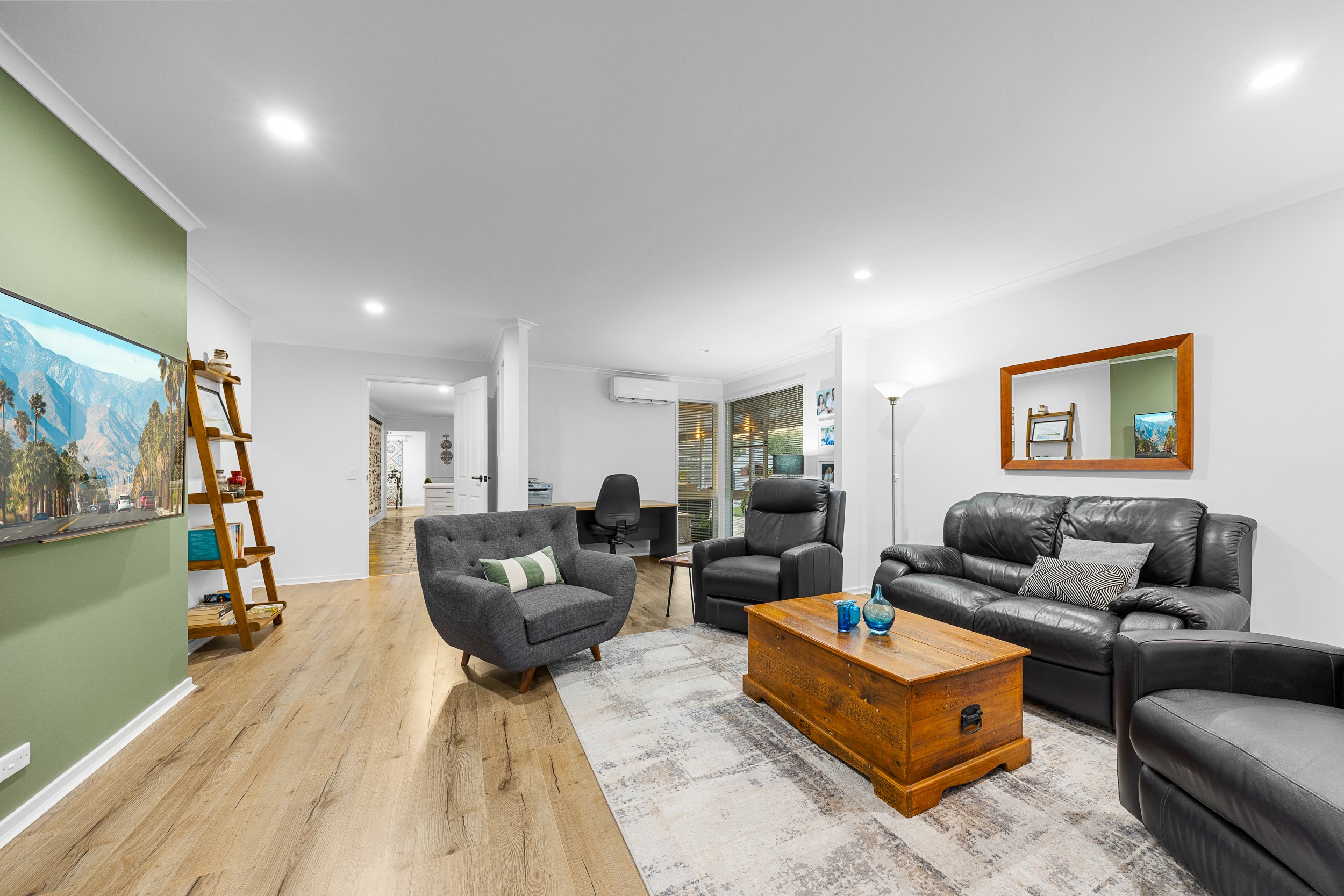 7 Brewster Court, Petrie, QLD 4502