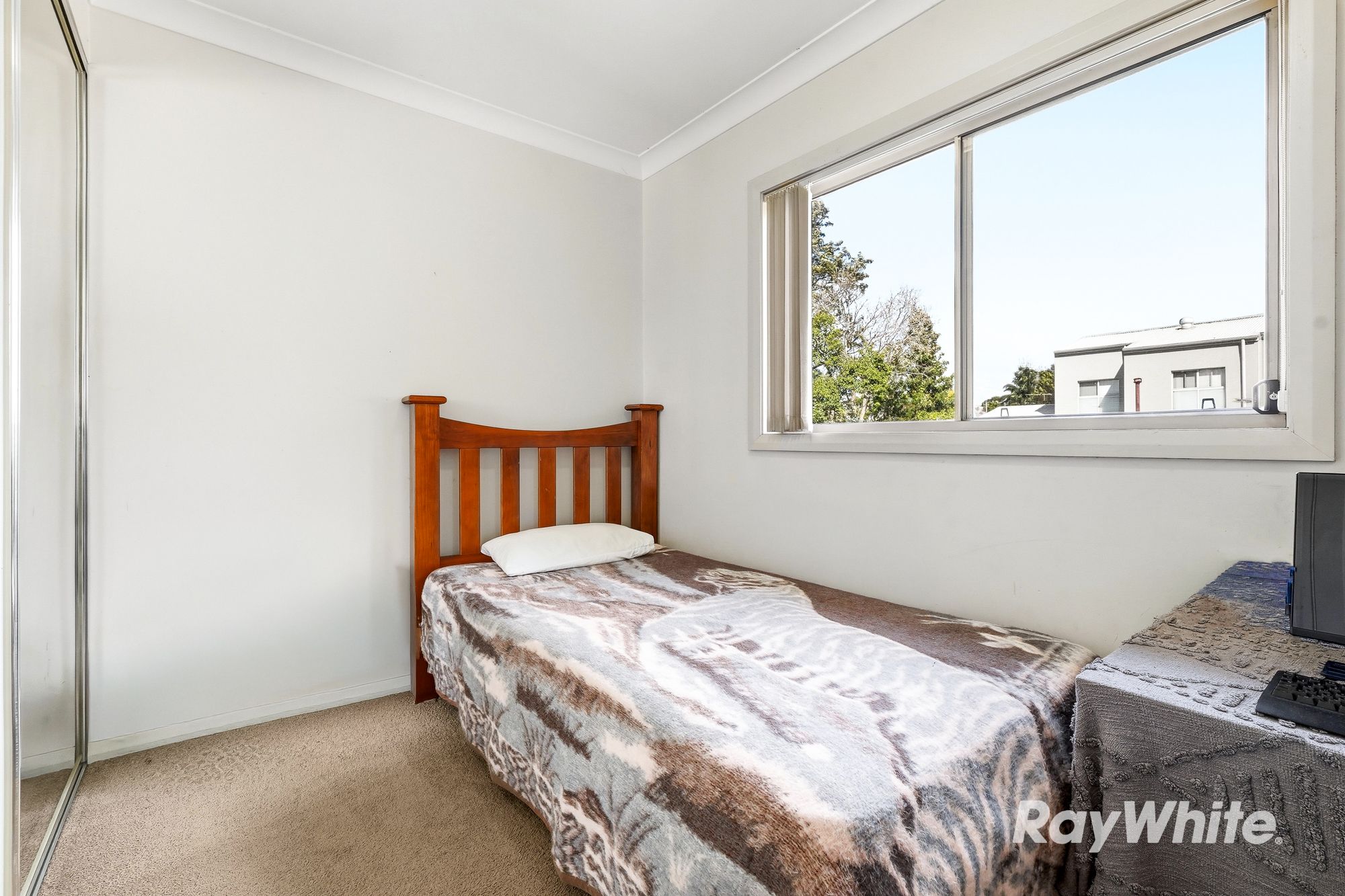 4 Holdsworth Street — photo 11 of 21
