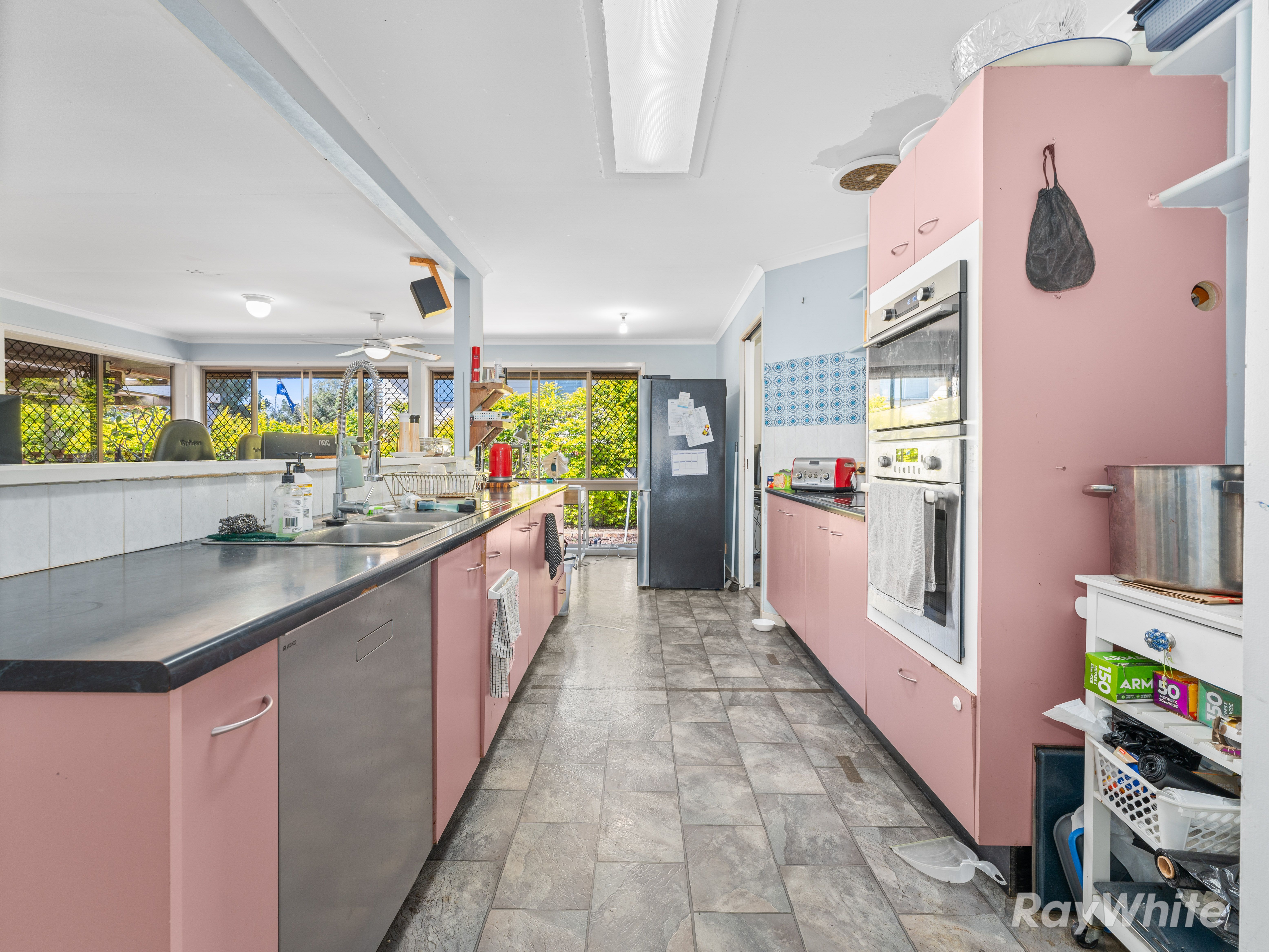6 Nolan Street, Raceview, QLD 4305